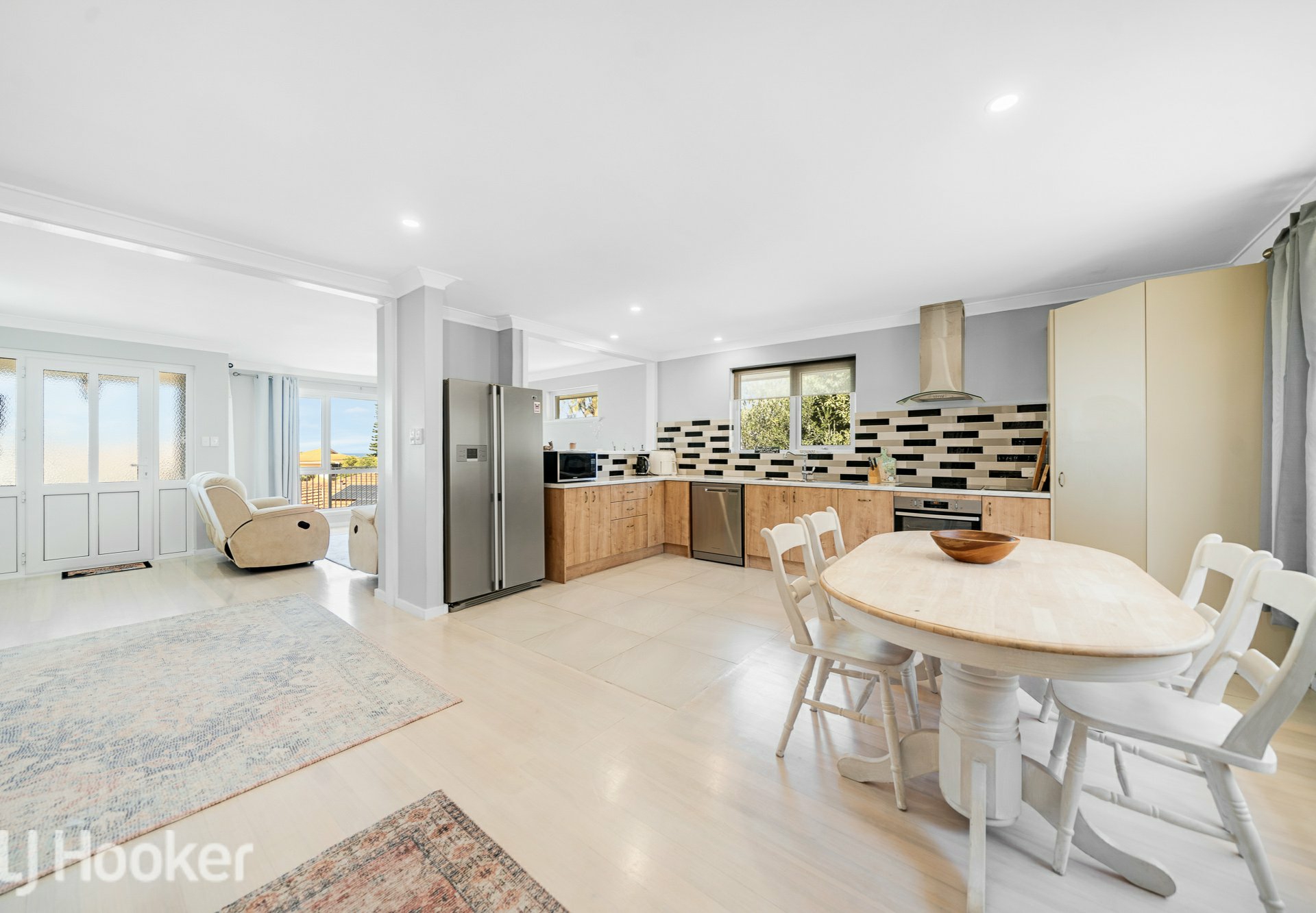 7 Ashley Avenue — photo from LJ Hooker Joondalup