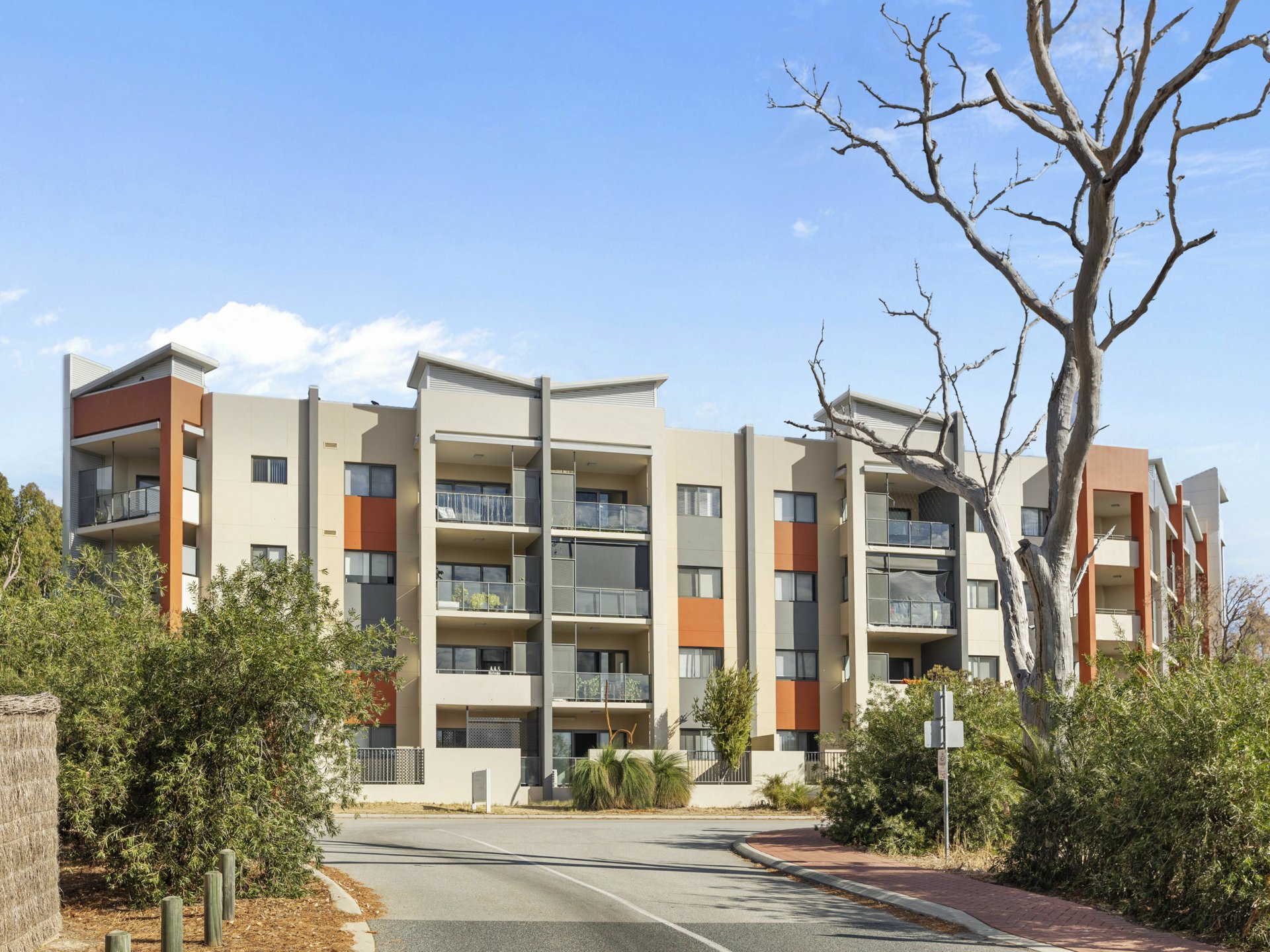 4/2 Molloy Promenade, Joondalup