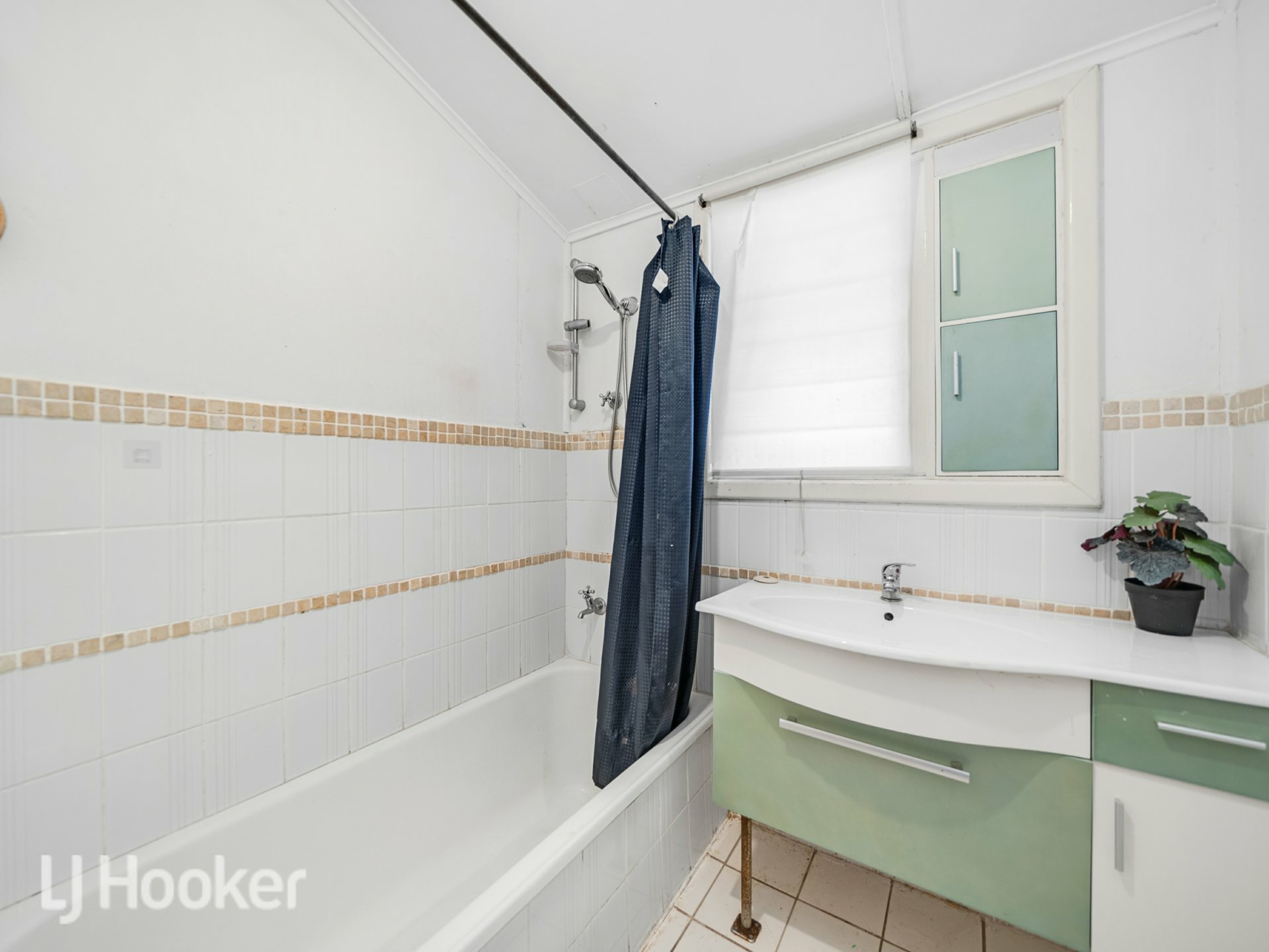 12 Lee Street — photo 3 of 13