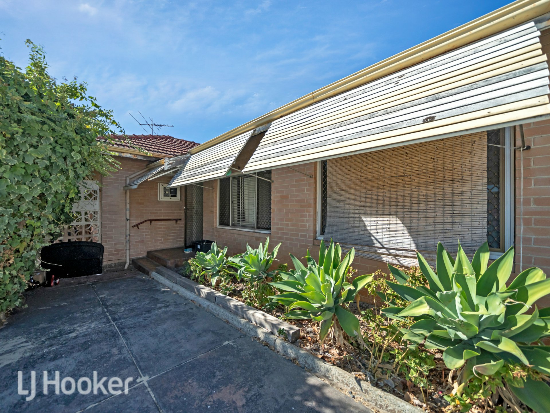 12 Lee Street — photo 4 of 13