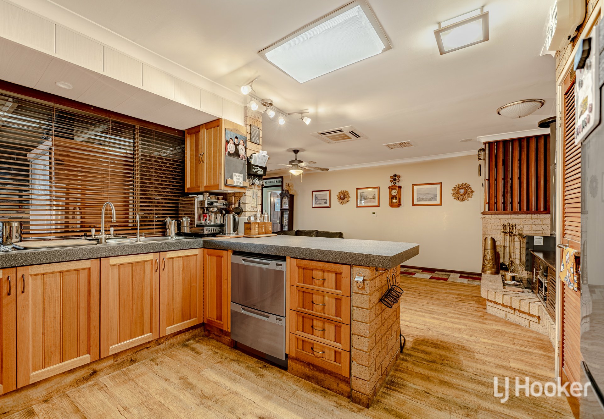 15 Glenway Loop, COOLOONGUP