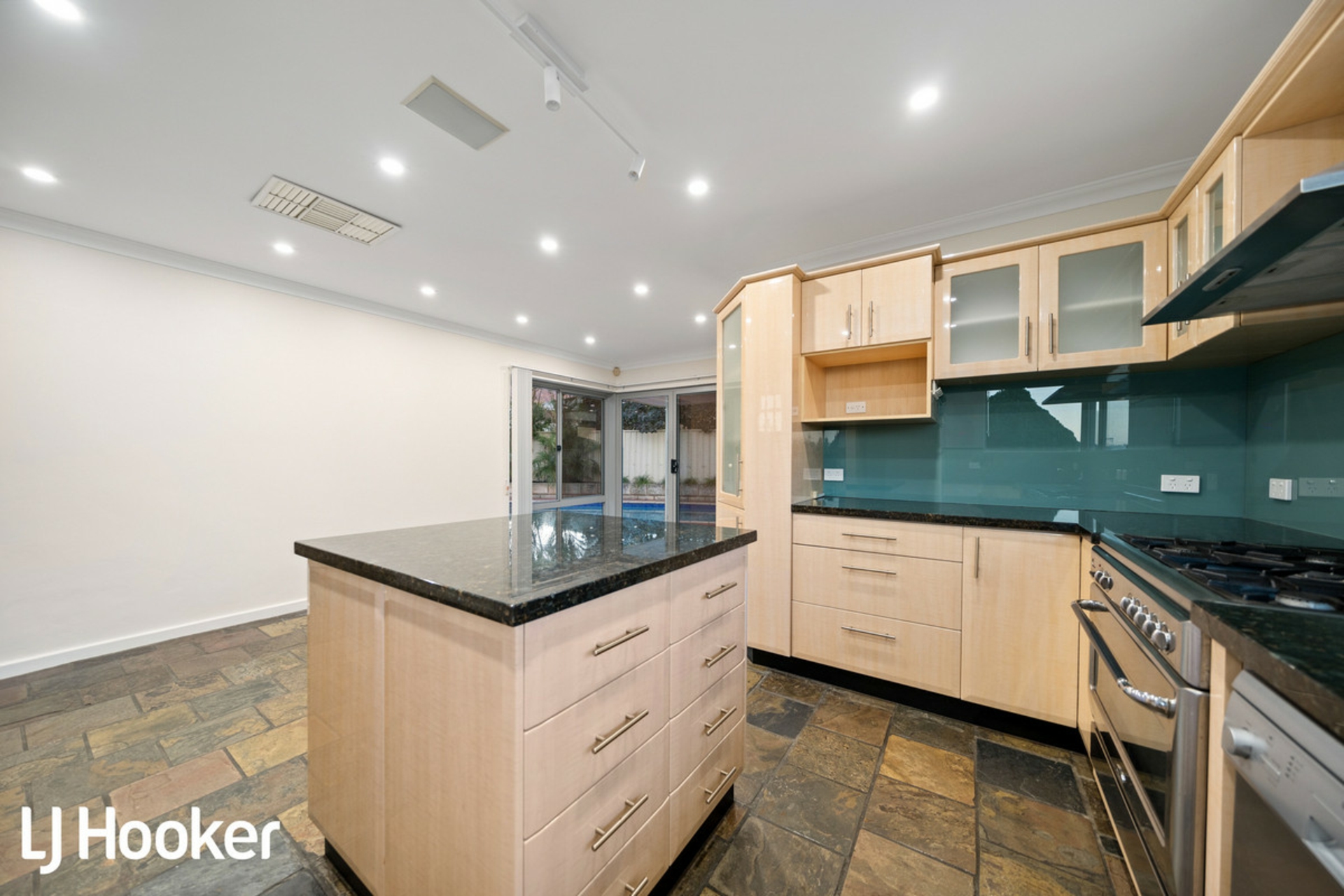 5 Chesson Street — photo 12 of 28