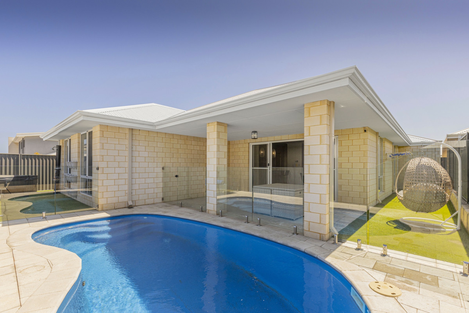 4 Spinosa Chase, JINDALEE
