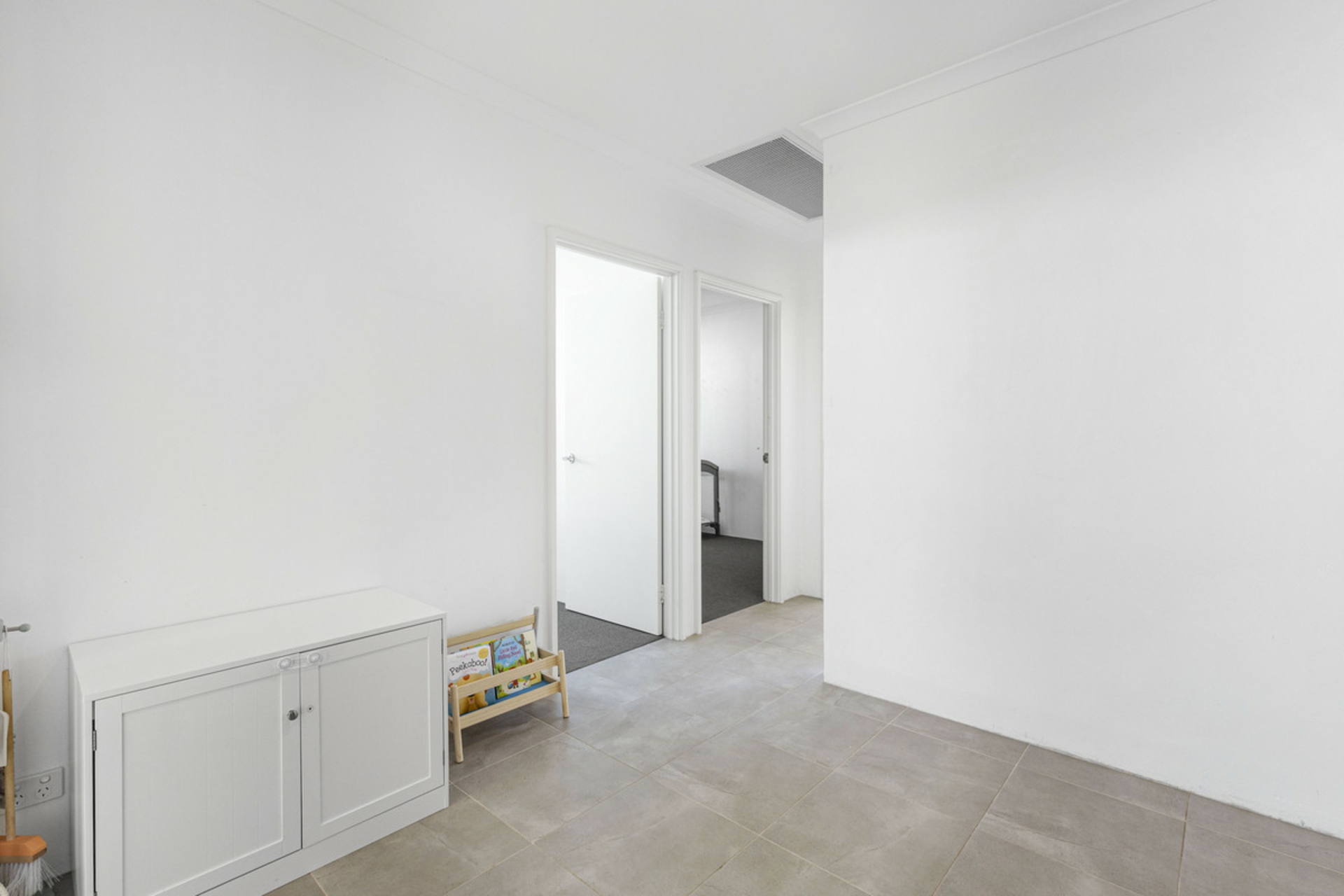4 Spinosa Chase, JINDALEE