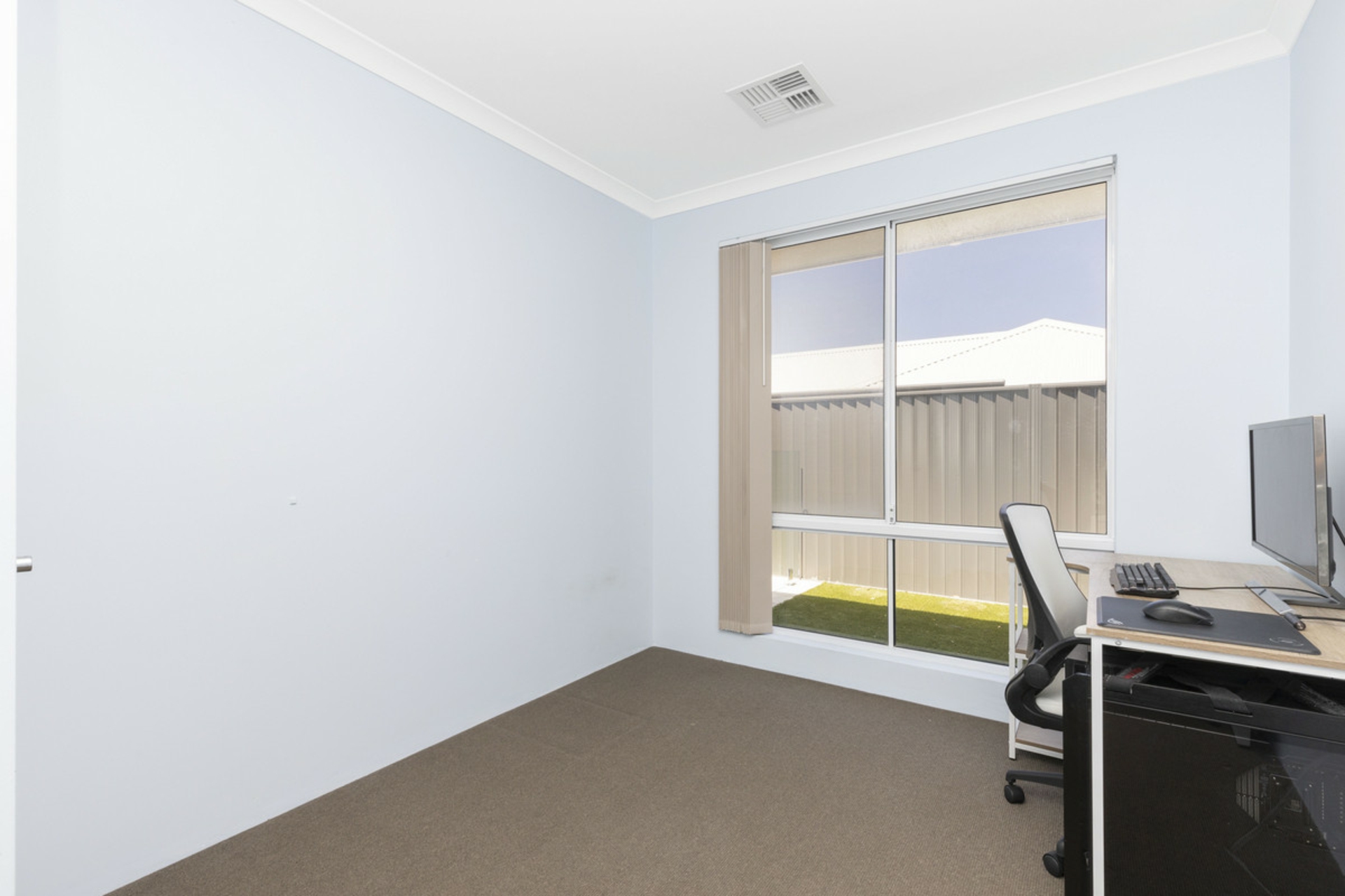 4 Spinosa Chase, JINDALEE