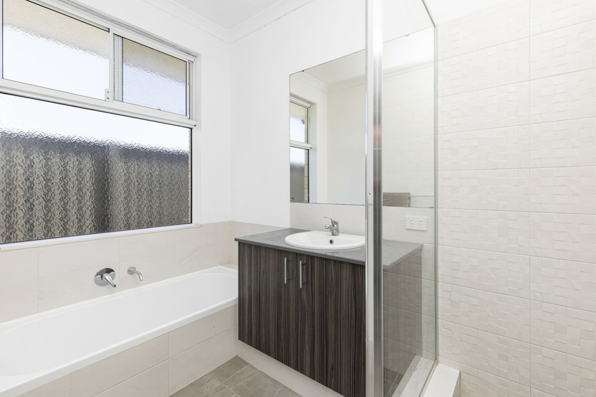 4 Spinosa Chase, JINDALEE