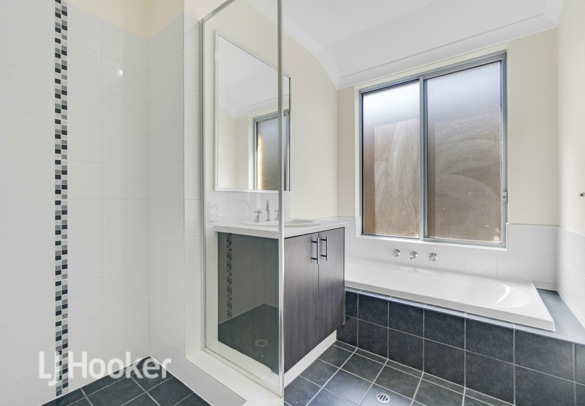 9 Montane Turn, BANKSIA GROVE