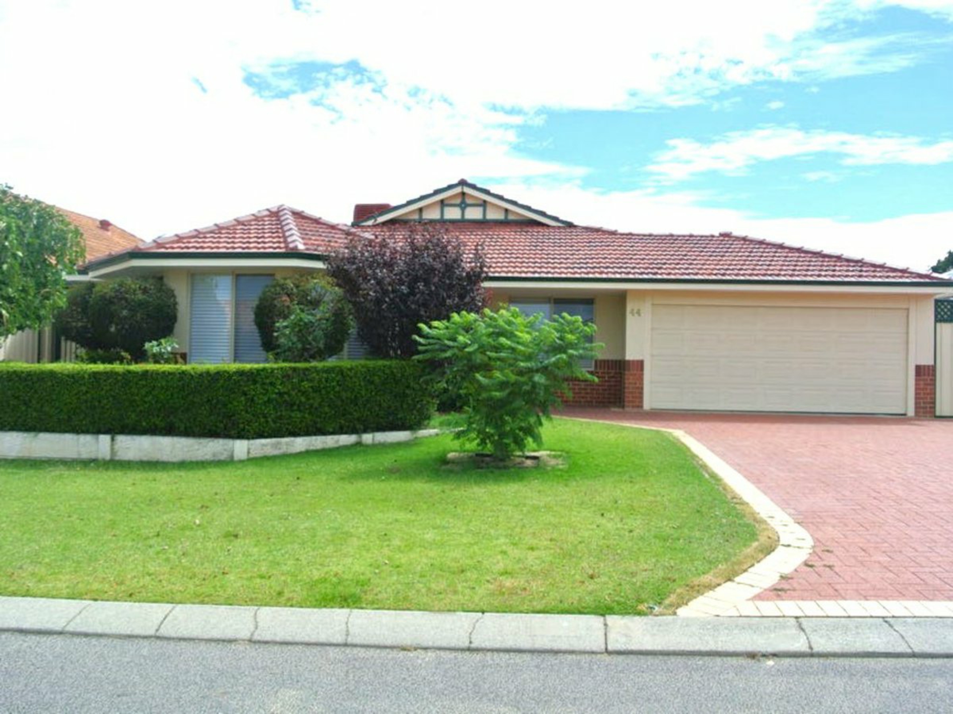 44 Lotherton Way, HOCKING