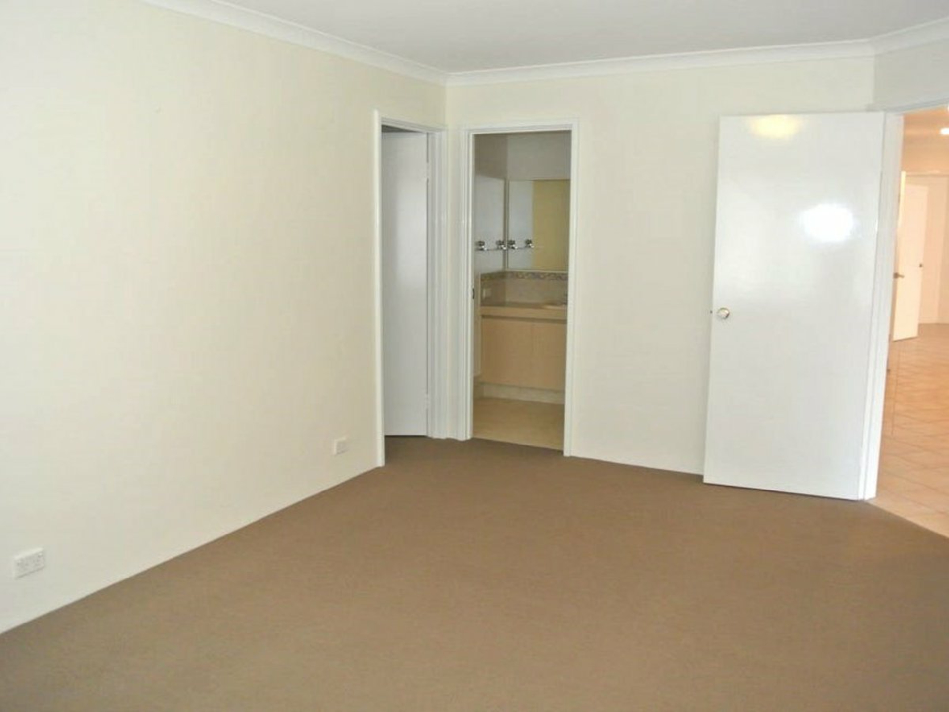 44 Lotherton Way, HOCKING
