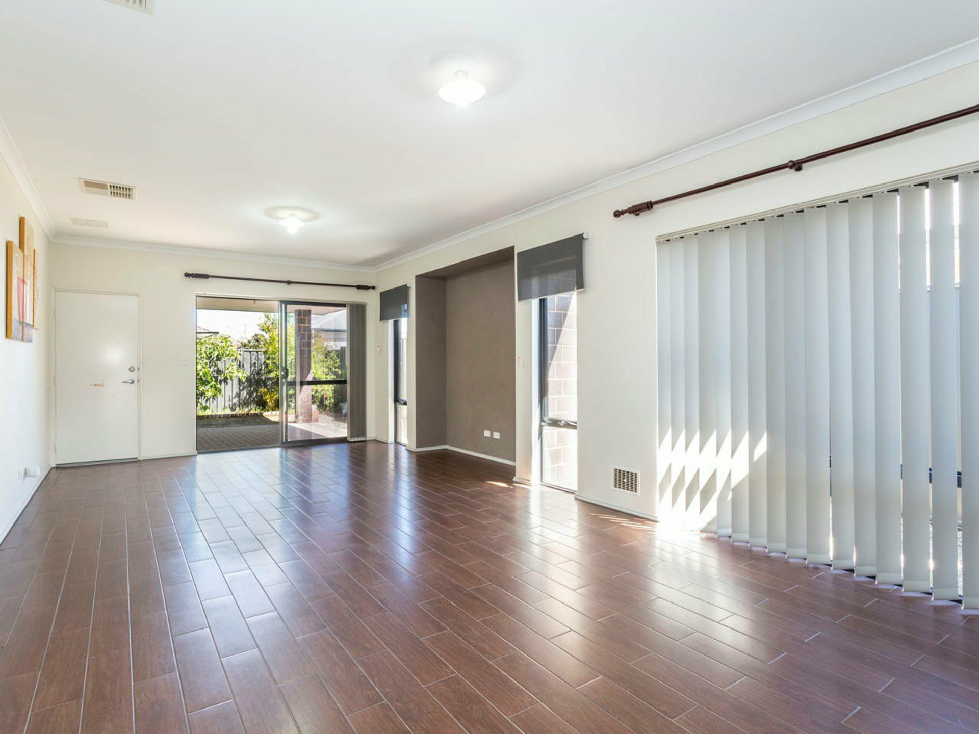 106 Joseph Banks Boulevard, BANKSIA GROVE