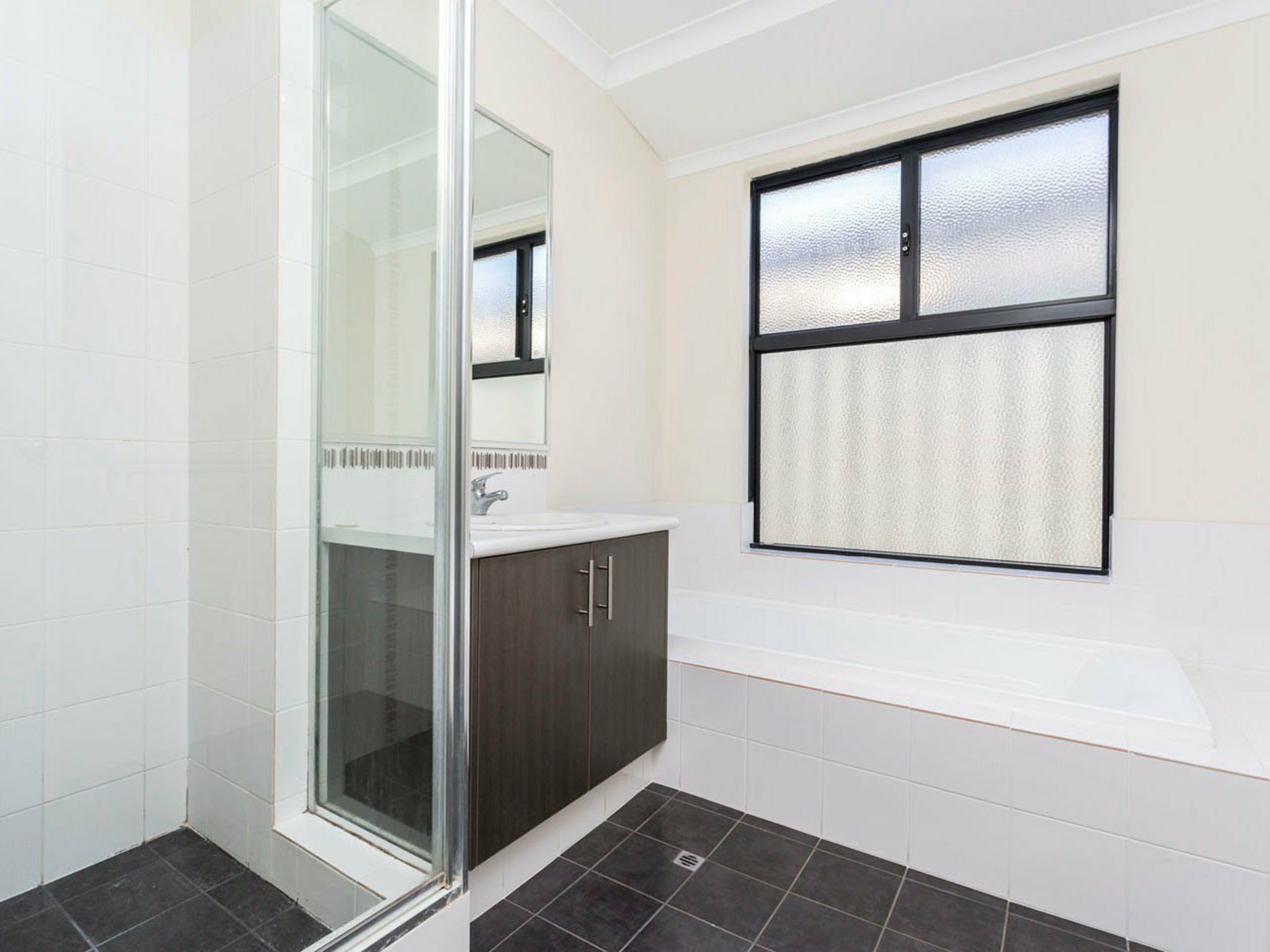 106 Joseph Banks Boulevard, BANKSIA GROVE