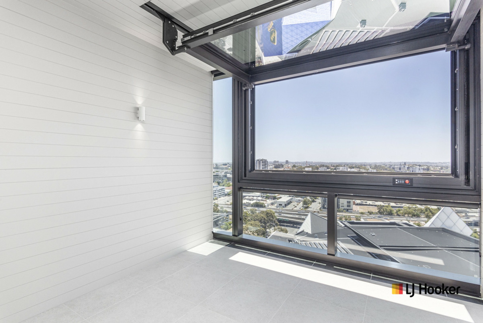 2404/80 Milligan Street, PERTH