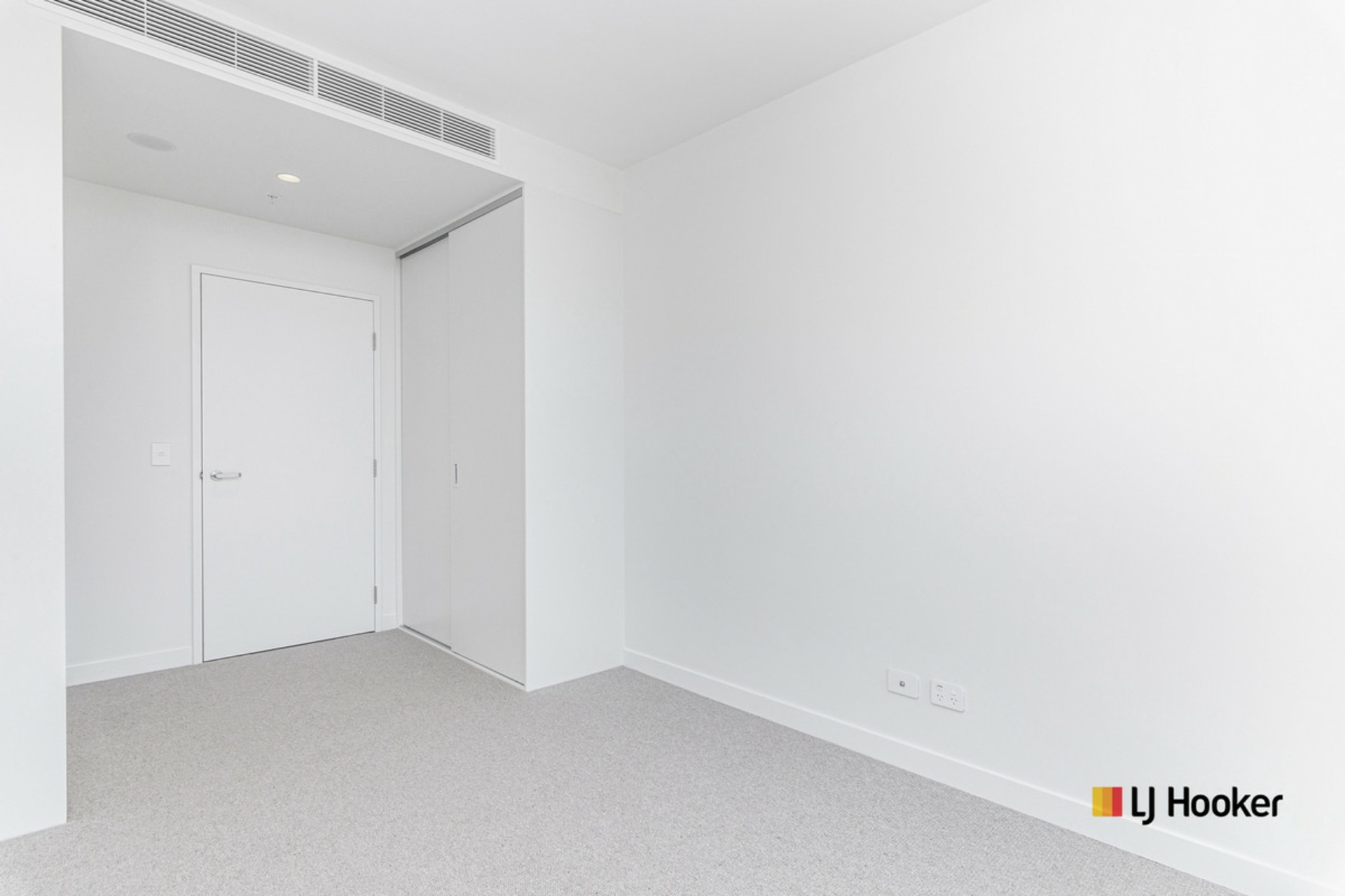 2404/80 Milligan Street, PERTH