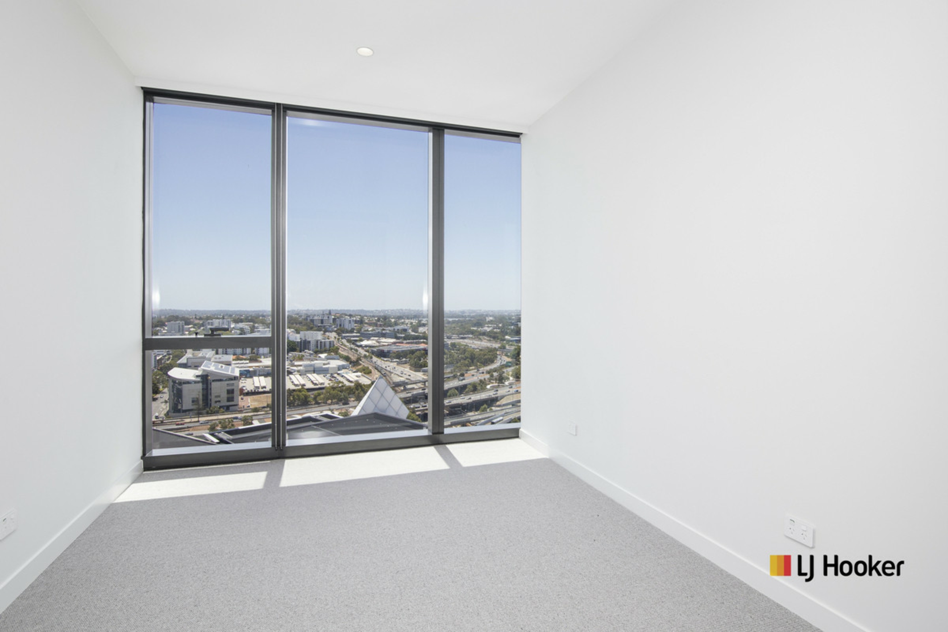 2404/80 Milligan Street, PERTH
