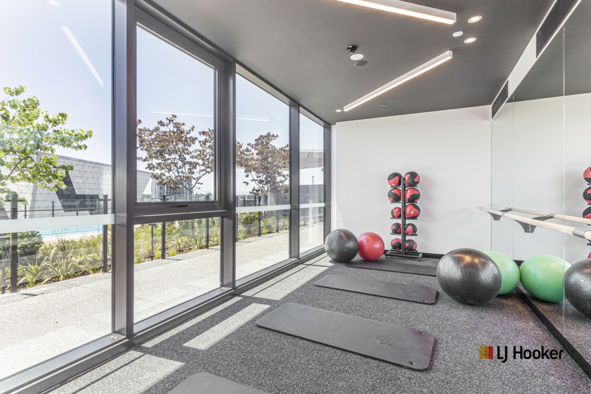 2404/80 Milligan Street, PERTH