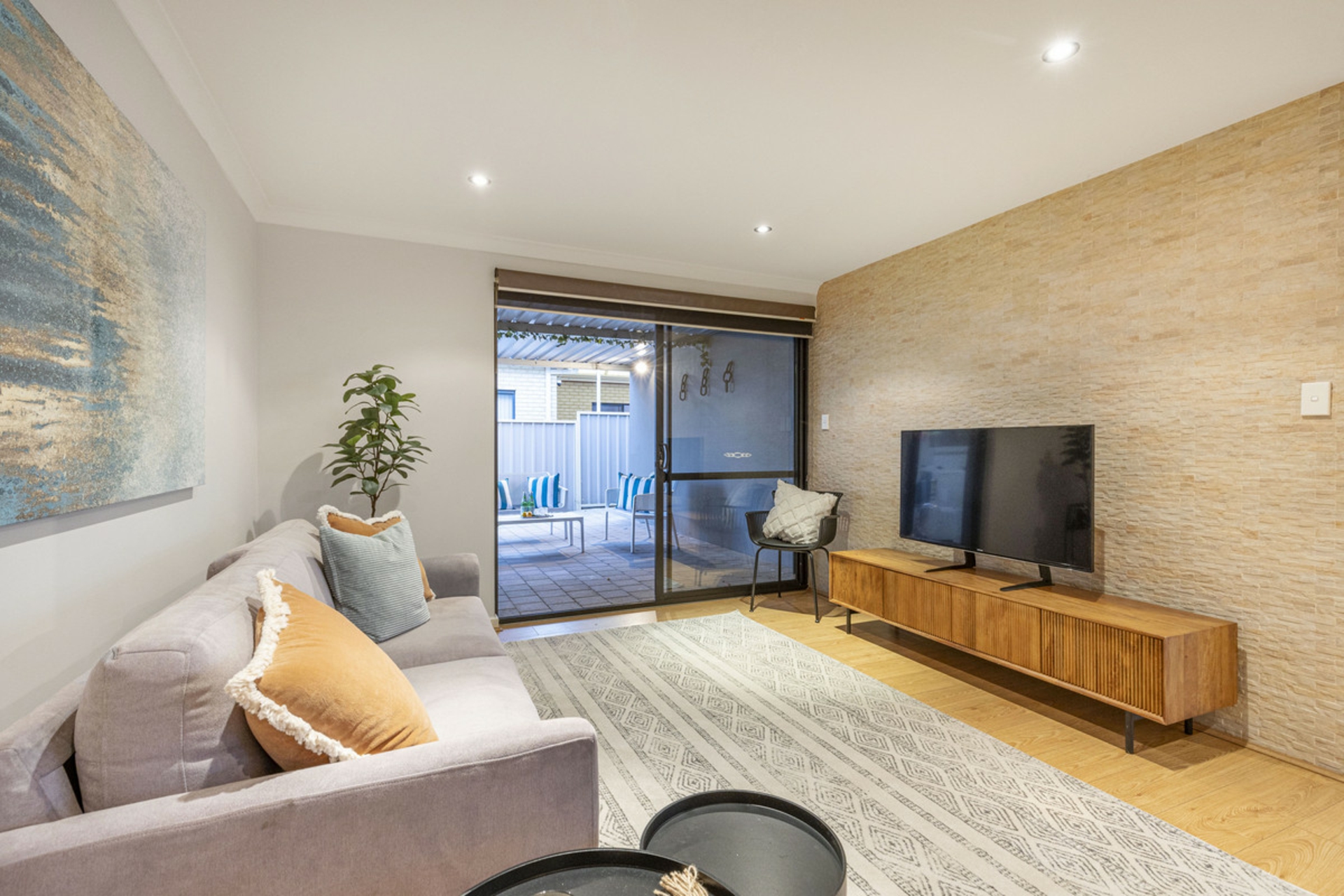 137 Dianella Drive, DIANELLA