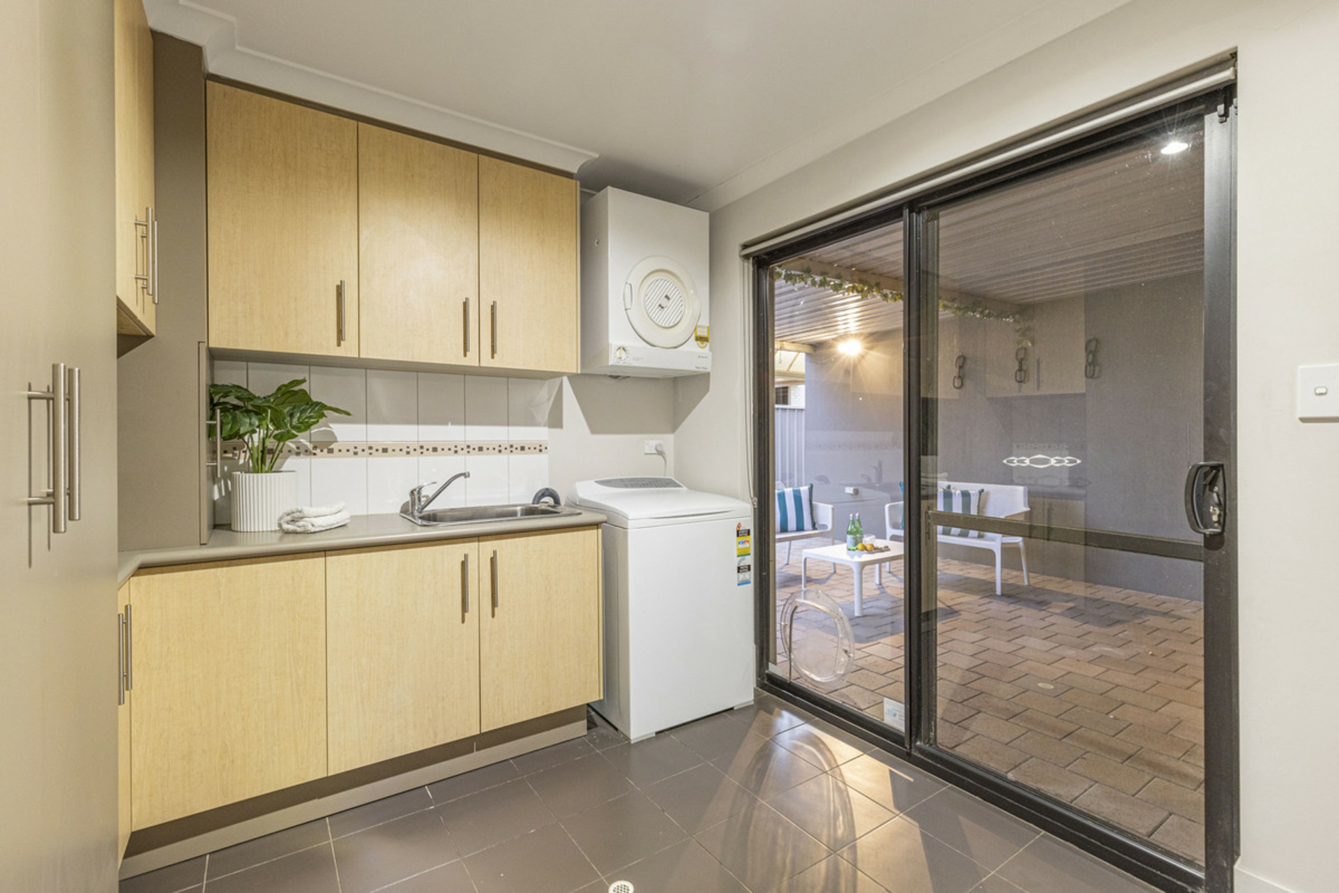137 Dianella Drive, DIANELLA