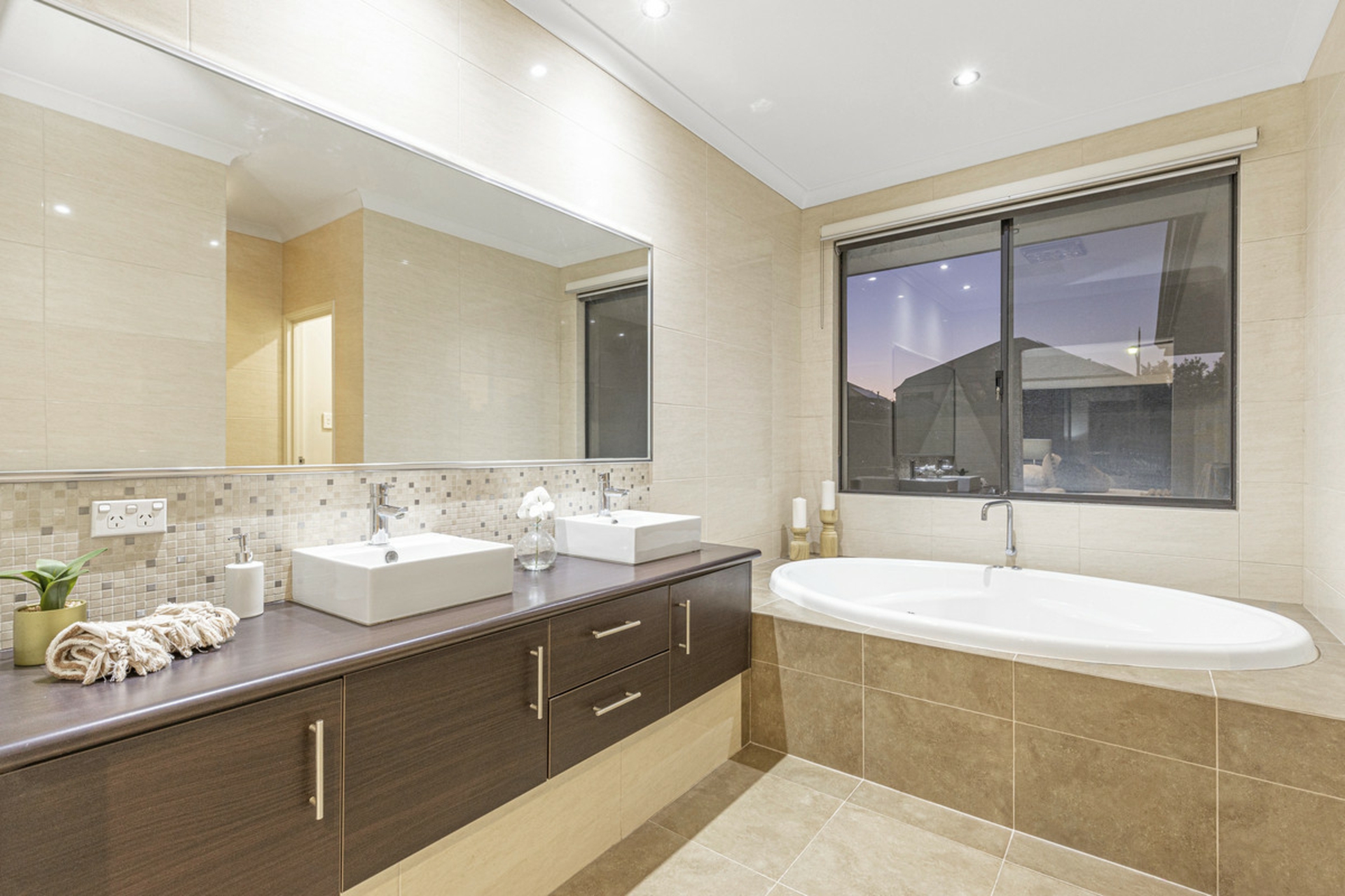137 Dianella Drive, DIANELLA