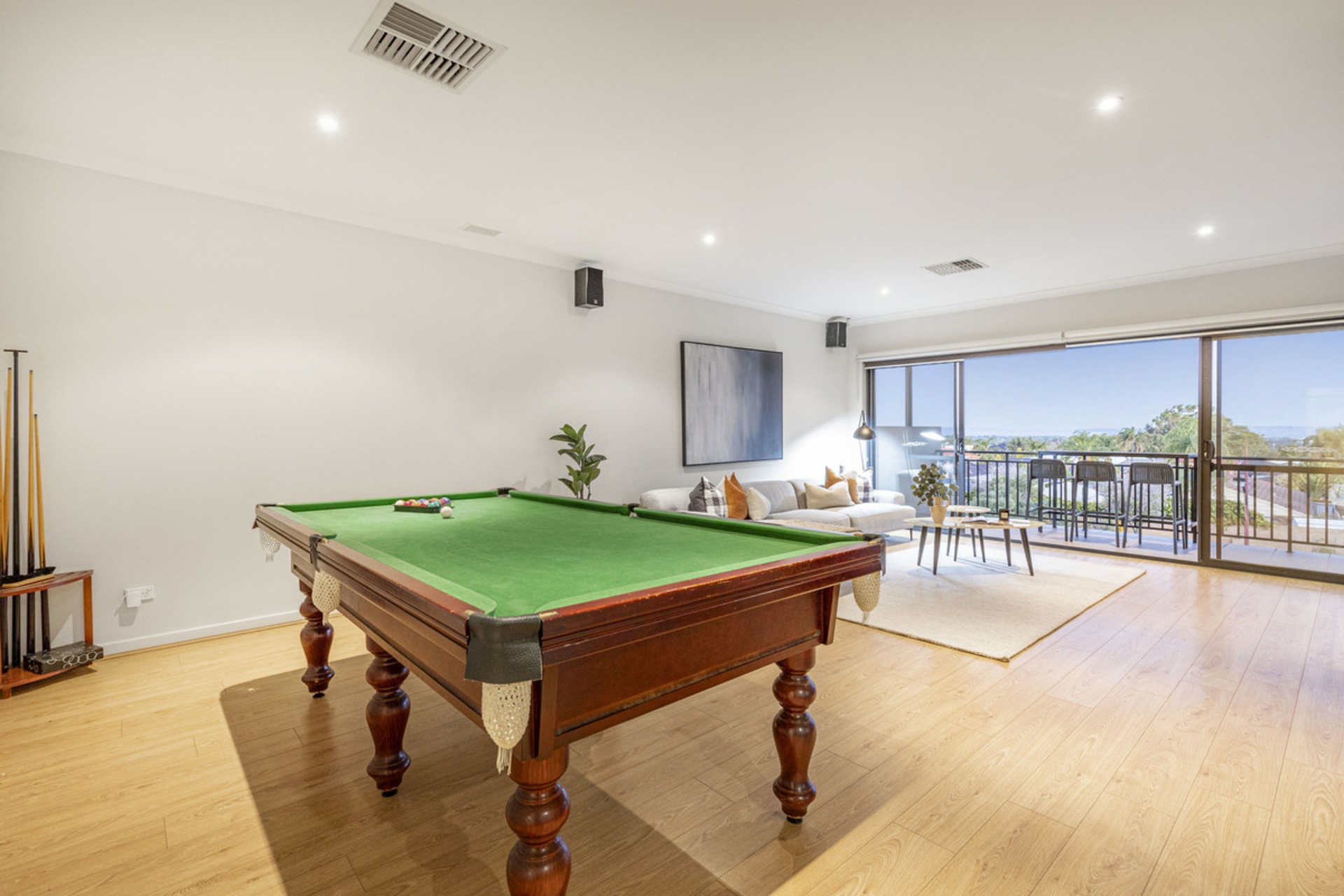 137 Dianella Drive, DIANELLA