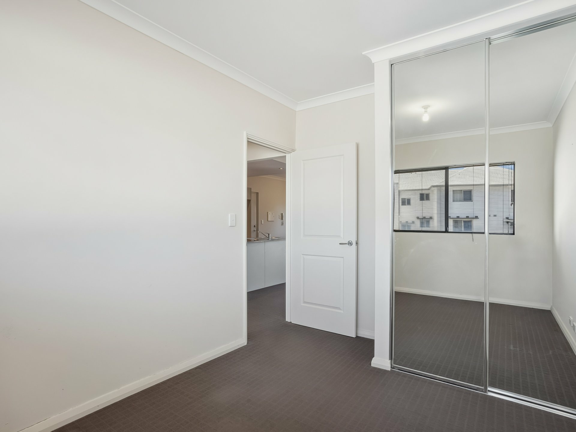 8/37 Piccadilly Circle, JOONDALUP