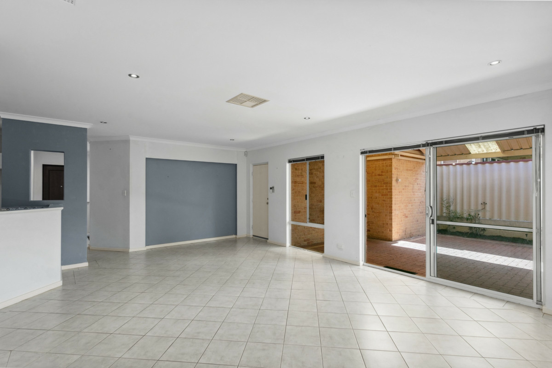 8B Hindmarsh, YOKINE