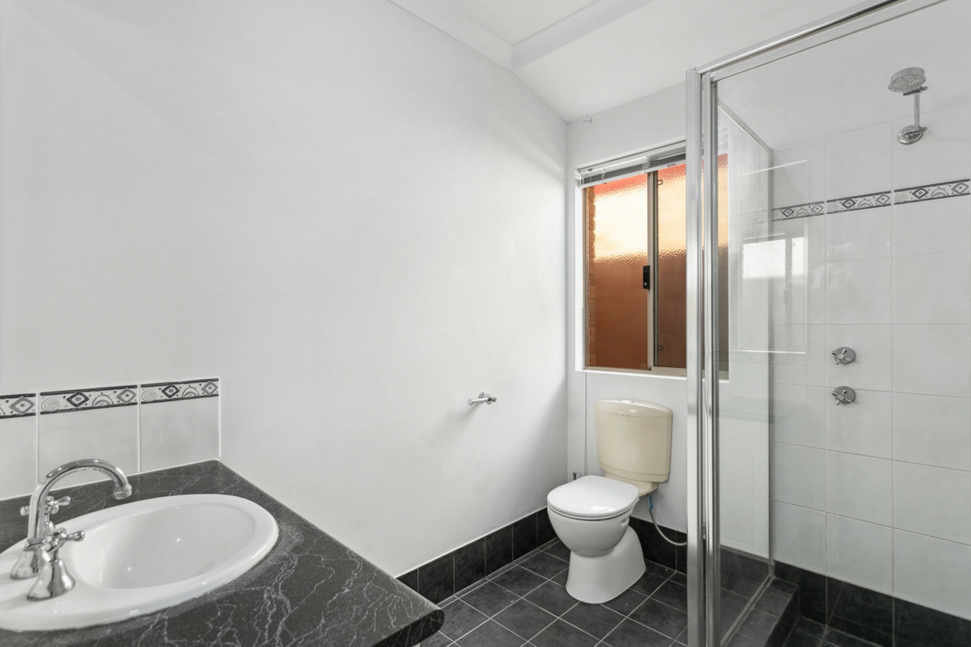 8B Hindmarsh, YOKINE