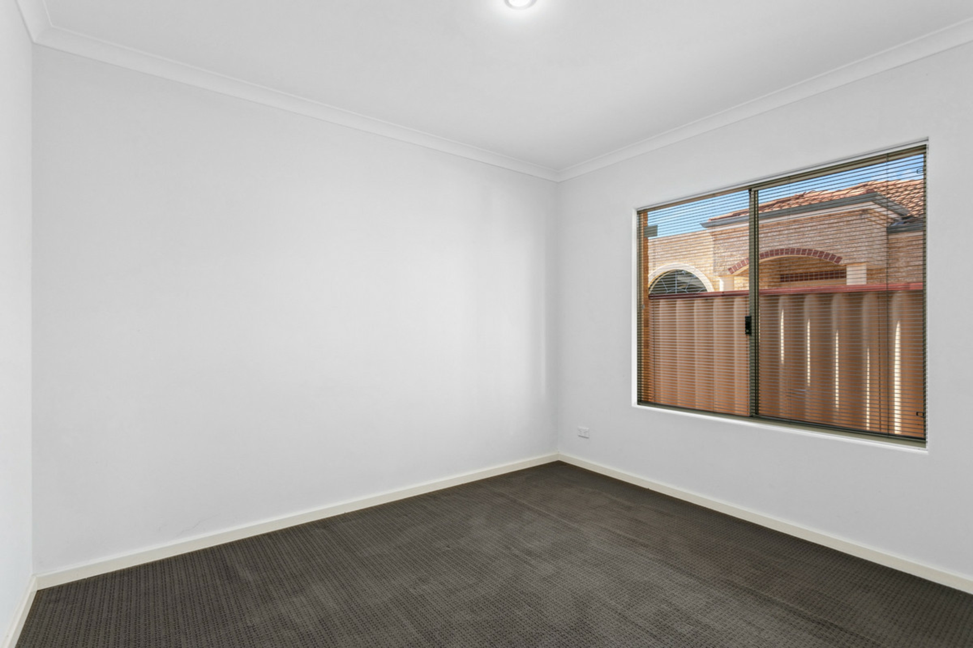 8B Hindmarsh, YOKINE
