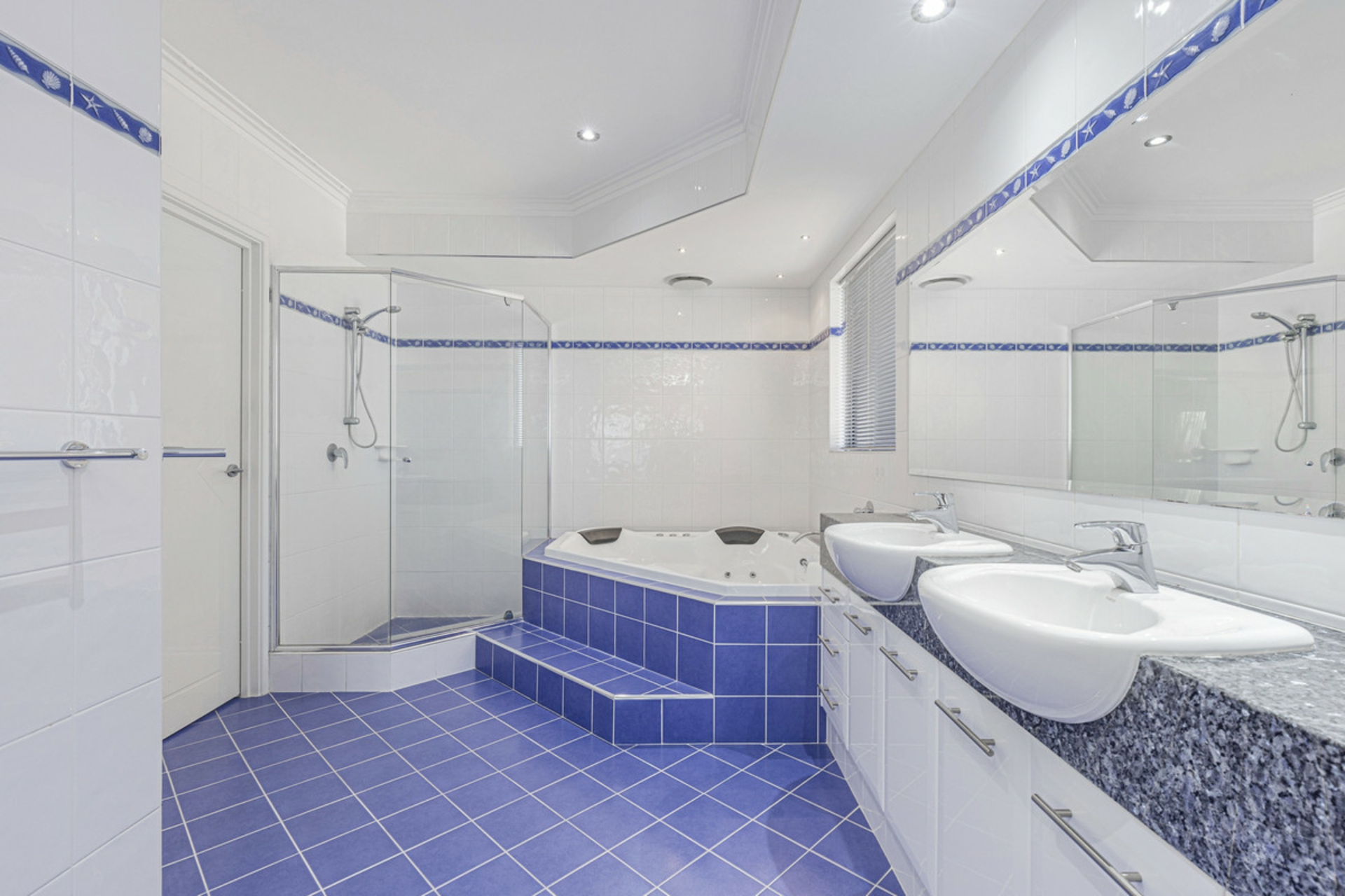 45 Mooring Crescent, OCEAN REEF