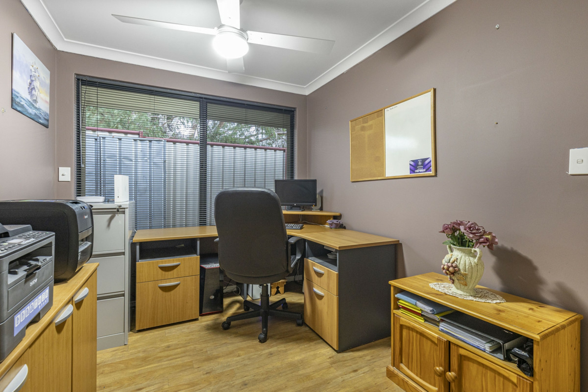 27 Harrington Avenue, TAPPING
