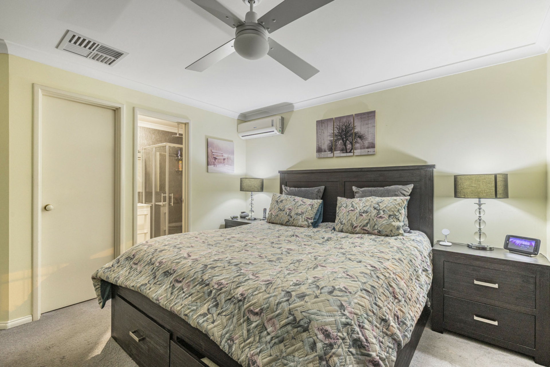 27 Harrington Avenue, TAPPING