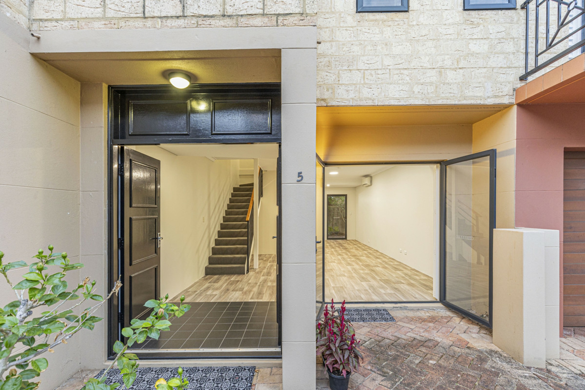 5/10 Kimberley Street, WEST LEEDERVILLE