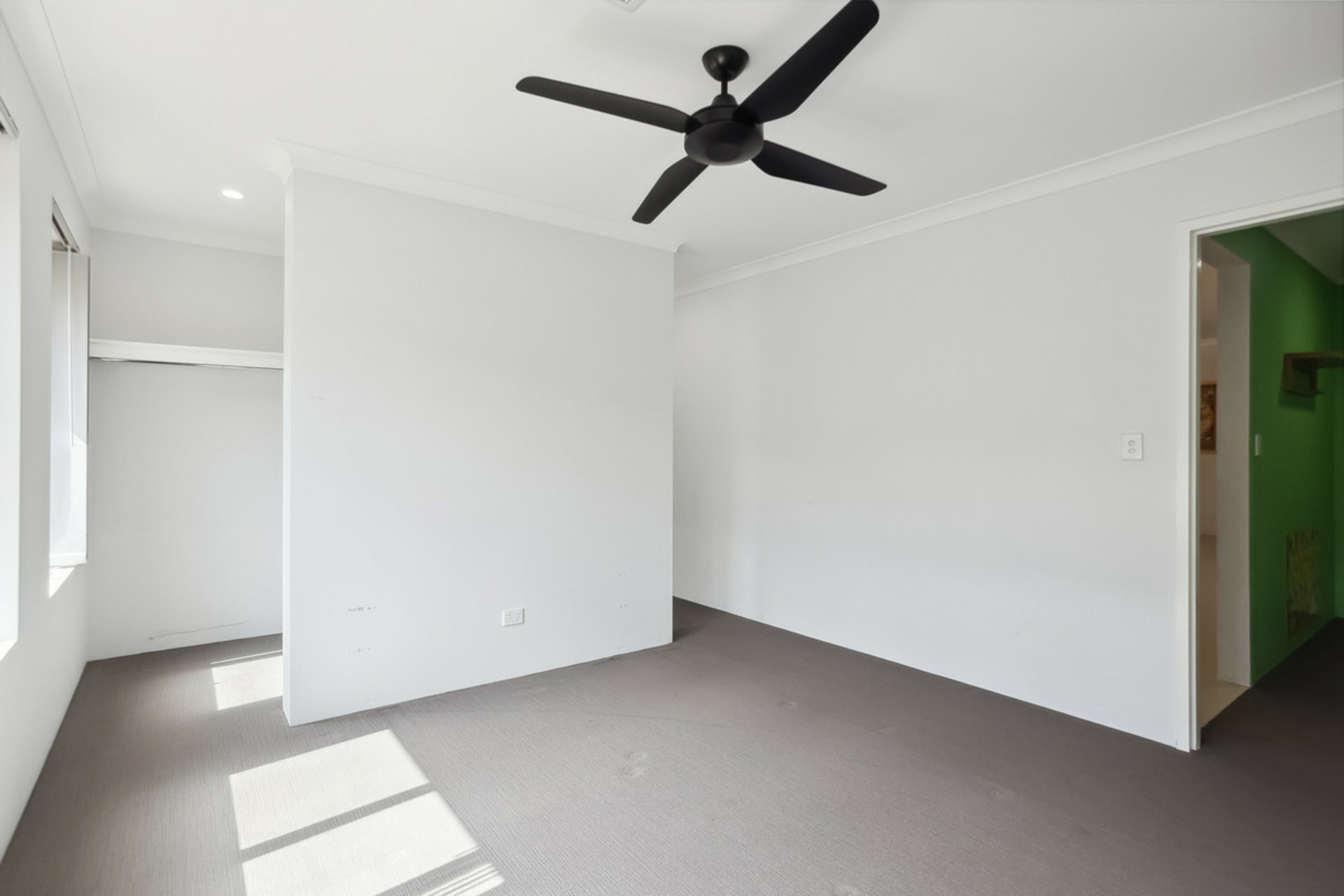 2 Tropicbird Drive, BANKSIA GROVE