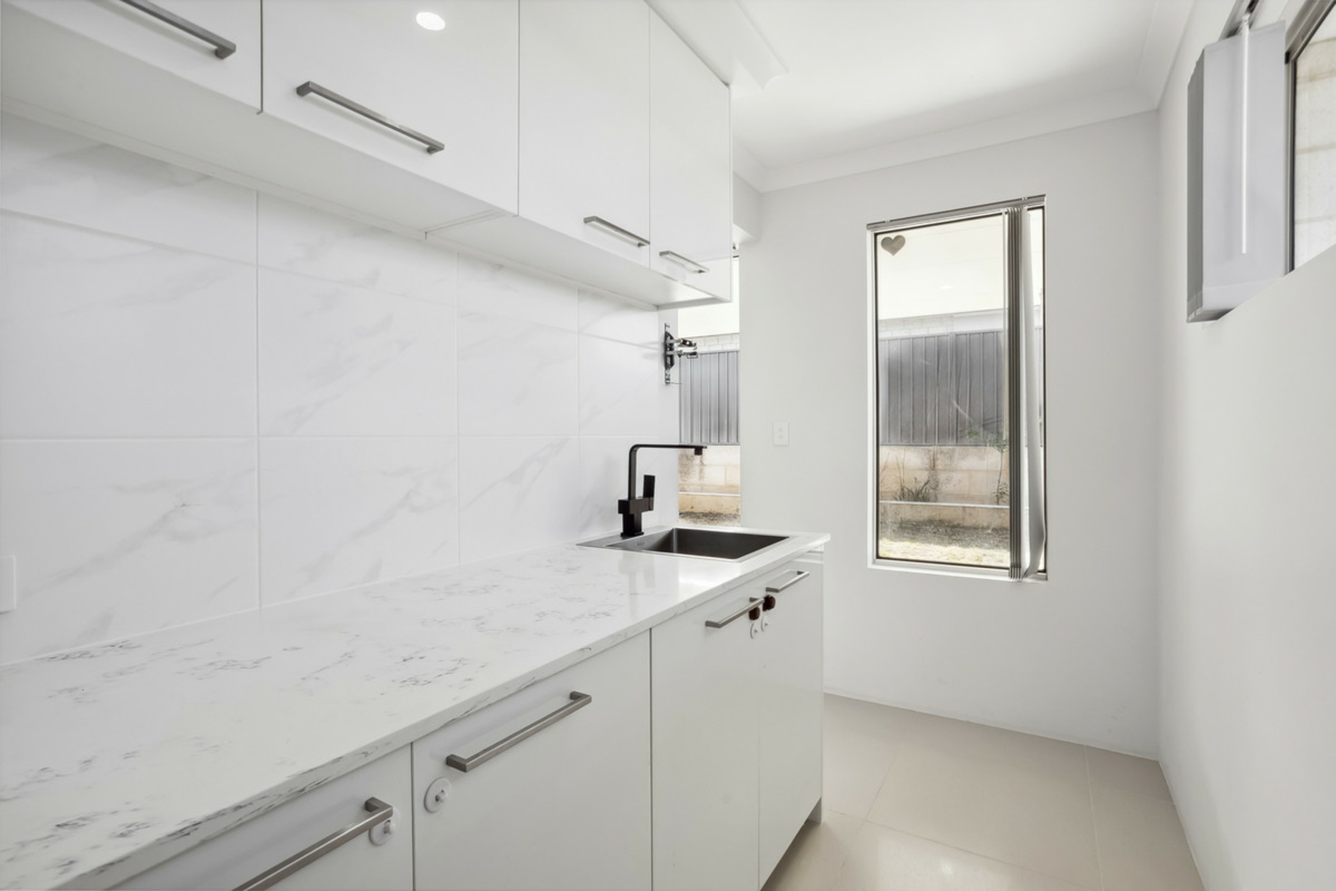 2 Tropicbird Drive, BANKSIA GROVE