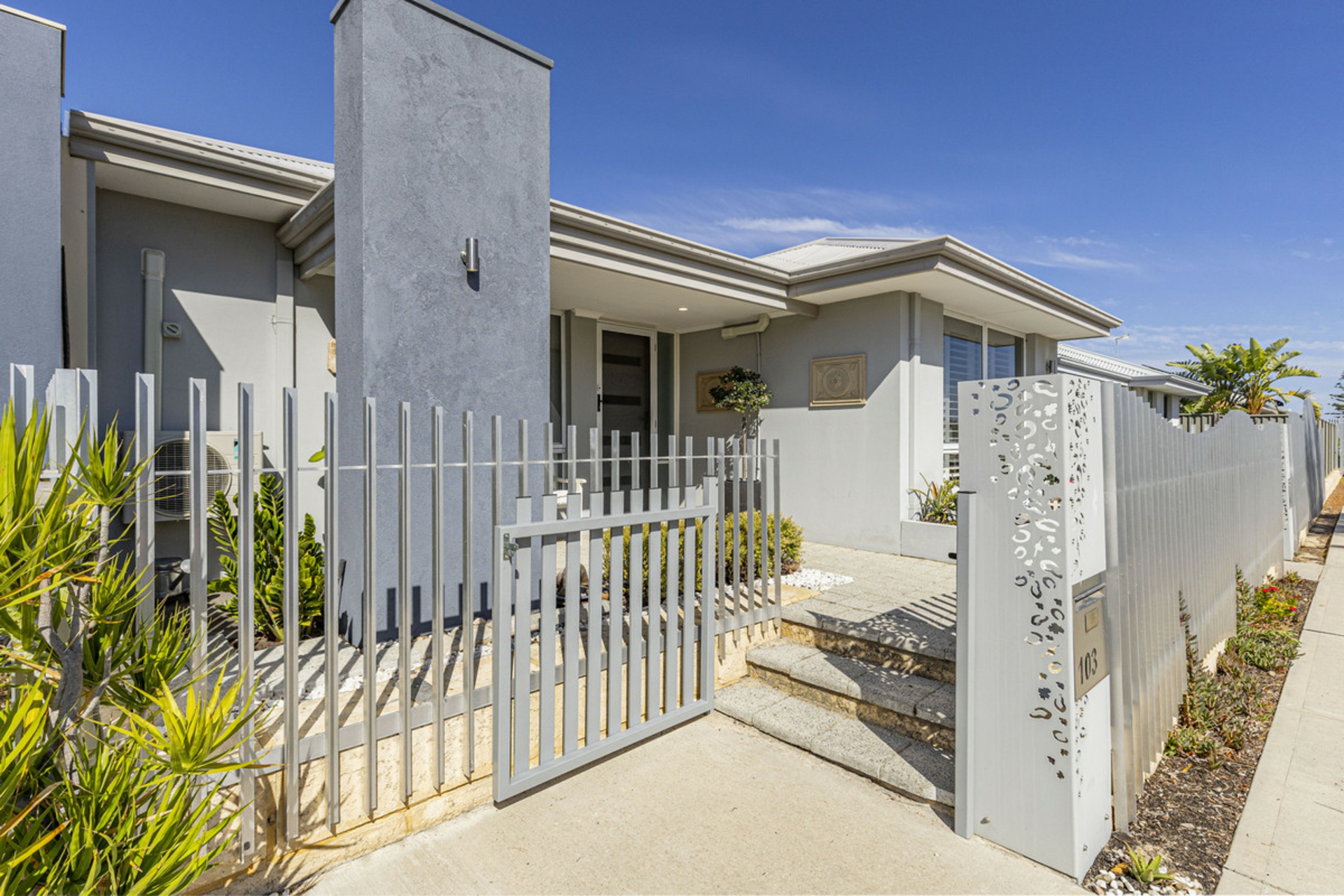 103 Cinnabar Drive, EGLINTON