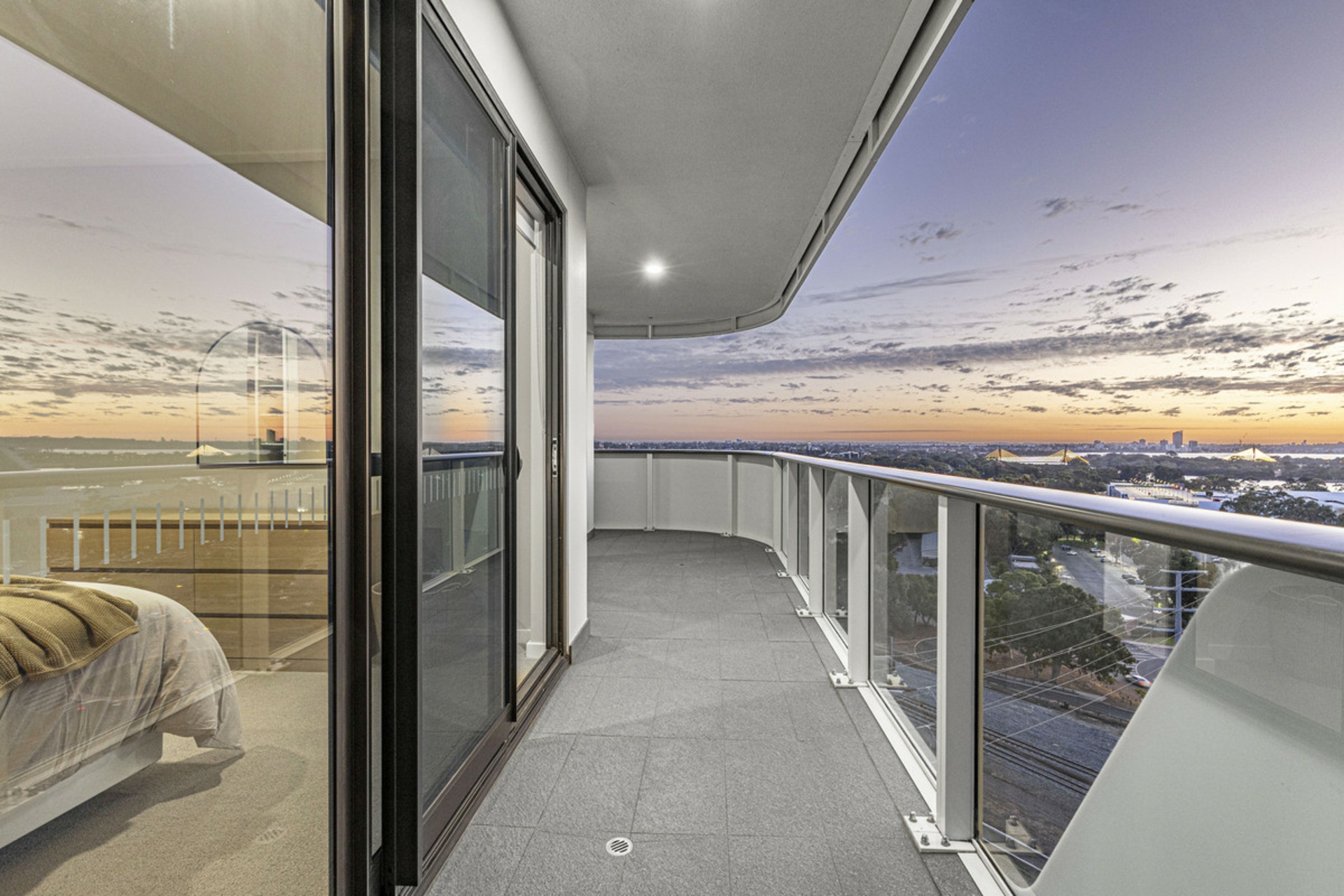 1110/118 Goodwood Parade, BURSWOOD