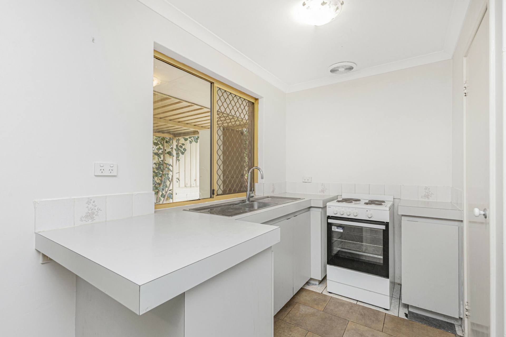 1B Manyarra Turn, JOONDALUP