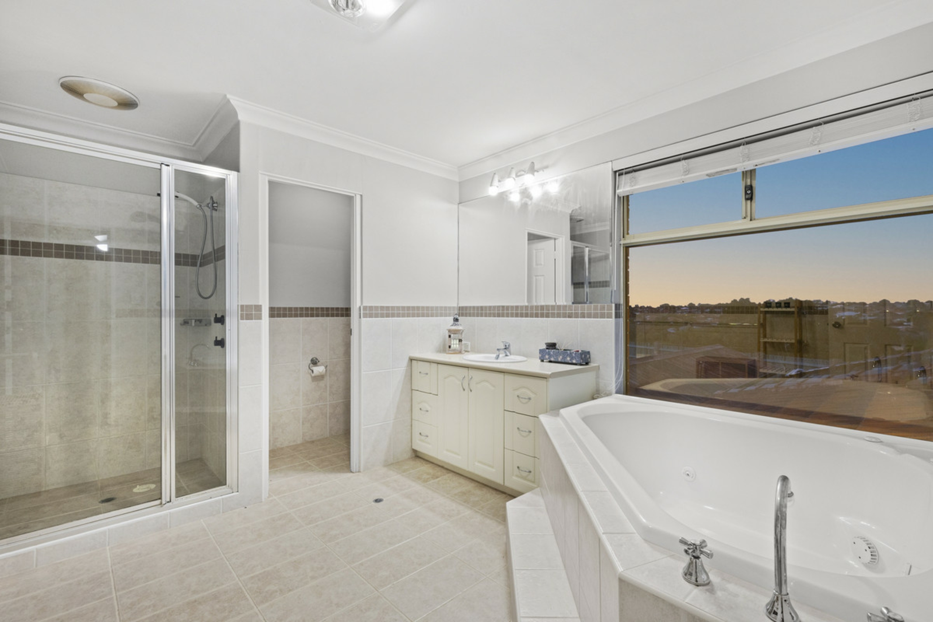 38 Coronado Ridge, ILUKA