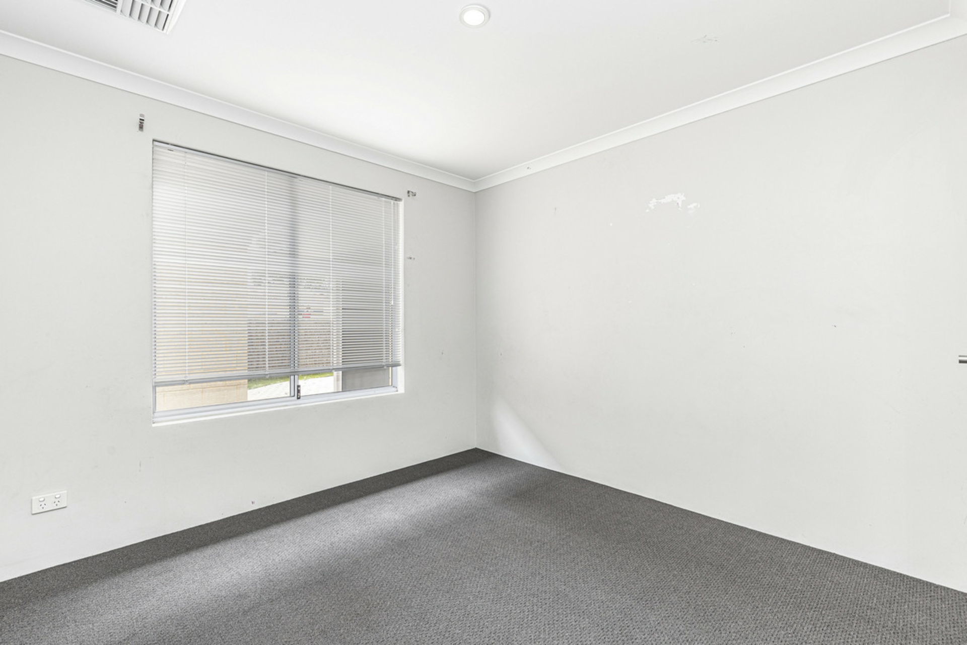 1 Benfleet Drive — photo 15 of 27