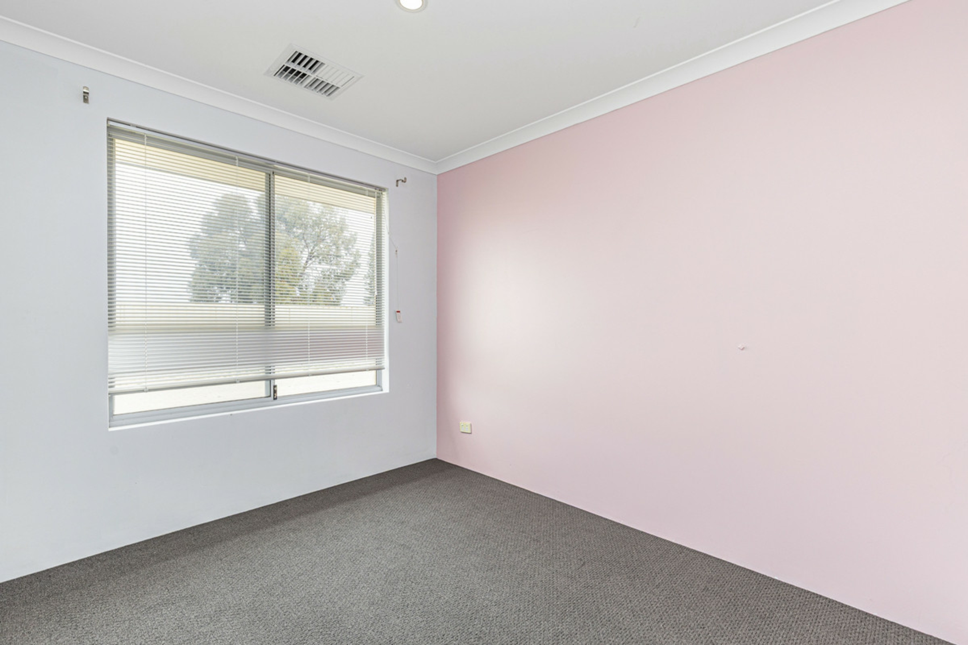 1 Benfleet Drive — photo 16 of 27