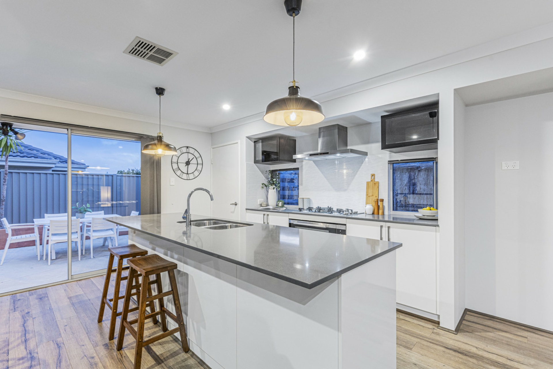 11 Laddon Road — photo 6 of 29