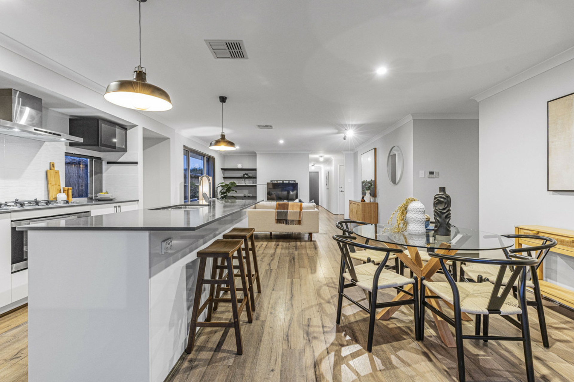 11 Laddon Road — photo 9 of 29