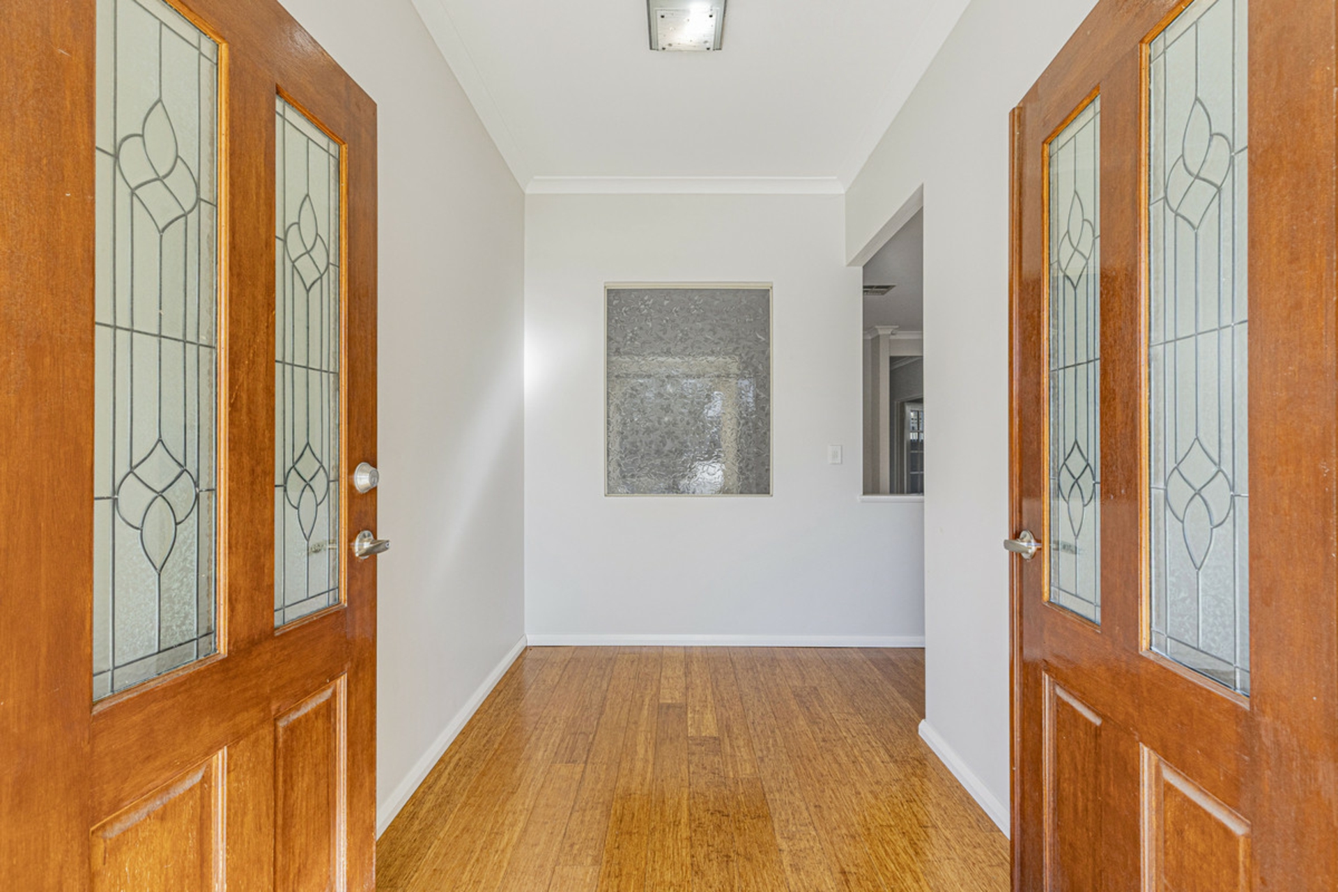 3 Litchfield Crescent — photo 2 of 30