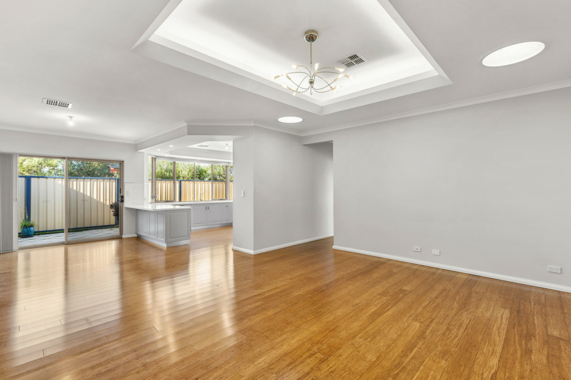 3 Litchfield Crescent — photo 6 of 30