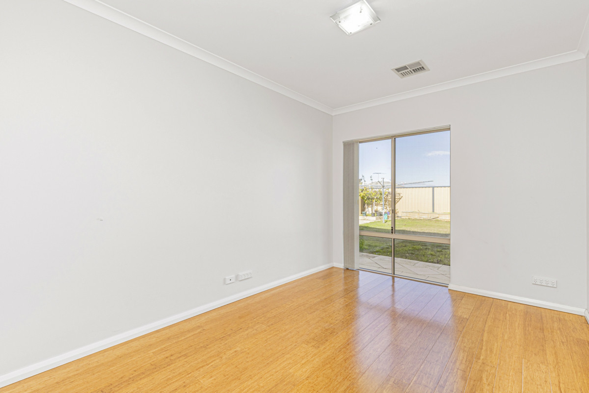 3 Litchfield Crescent — photo 19 of 30