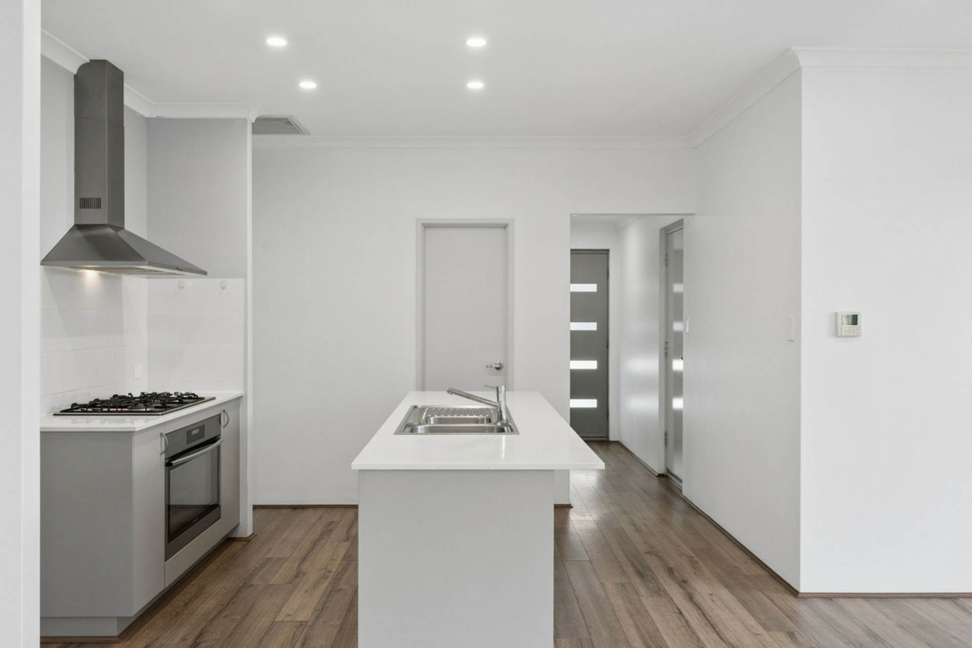 69 Alpina Promenade — photo 11 of 26