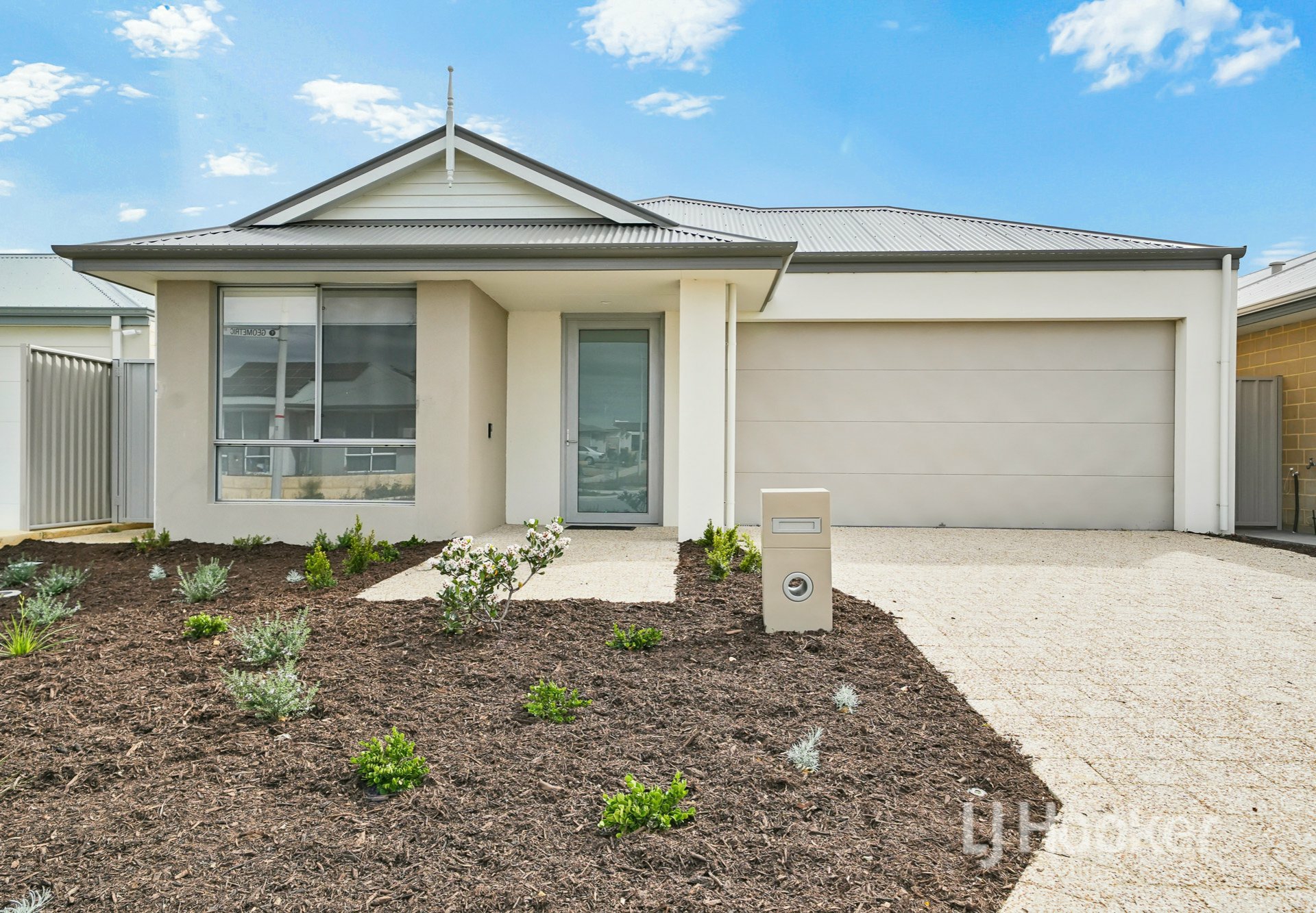 19 Geometric Street — photo from LJ Hooker Joondalup
