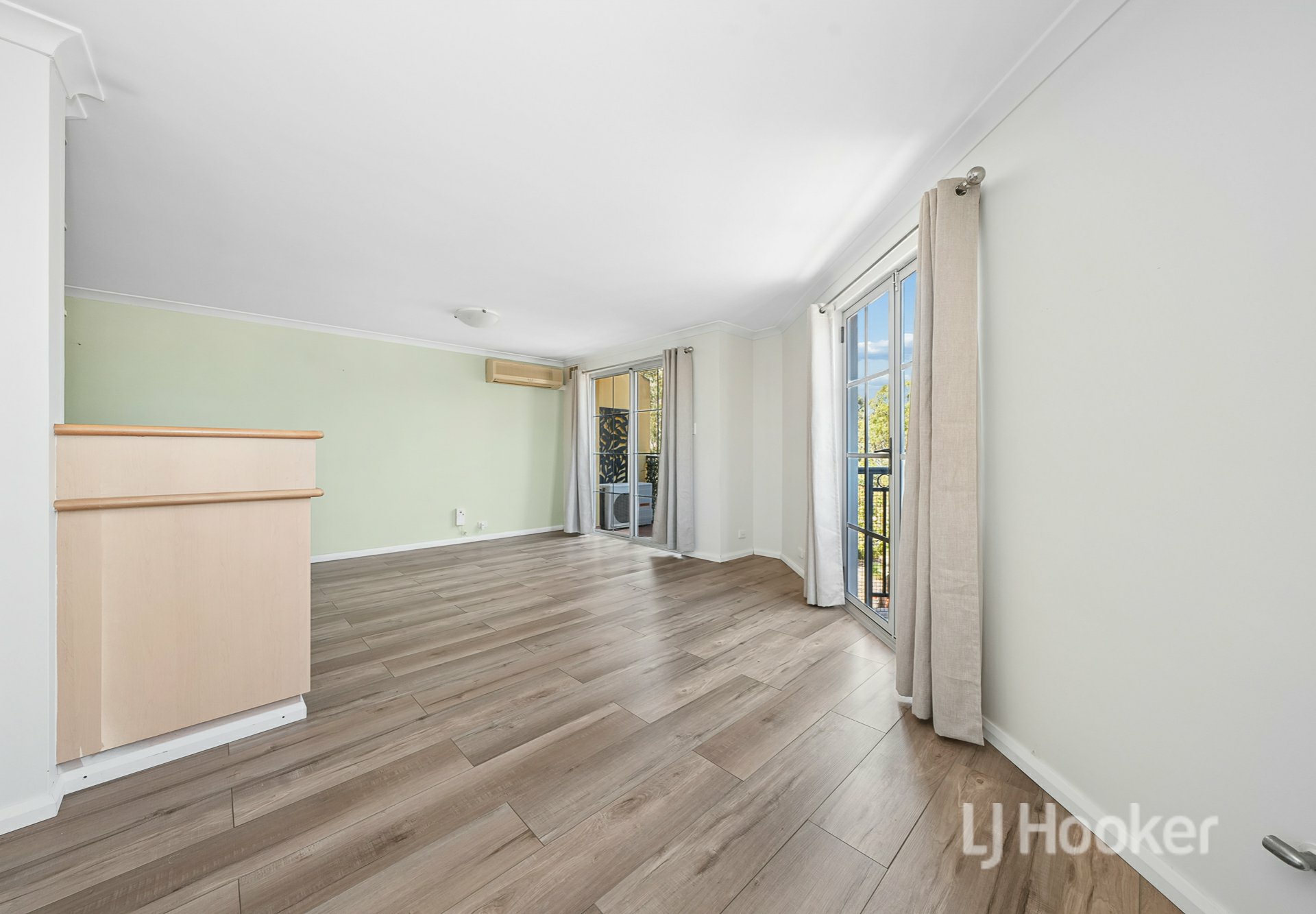 60/167 Grand Boulevard — photo 4 of 15