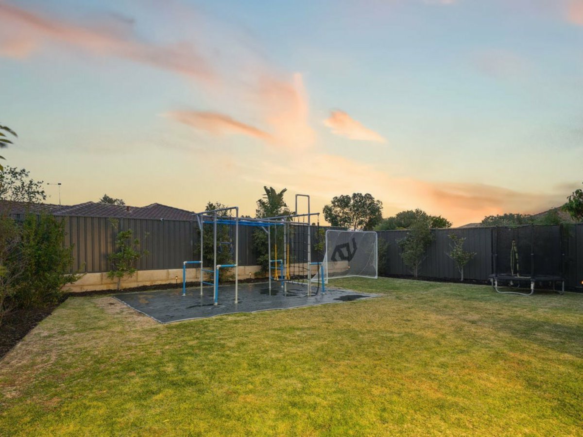 7 Bonneville Way — photo 14 of 14