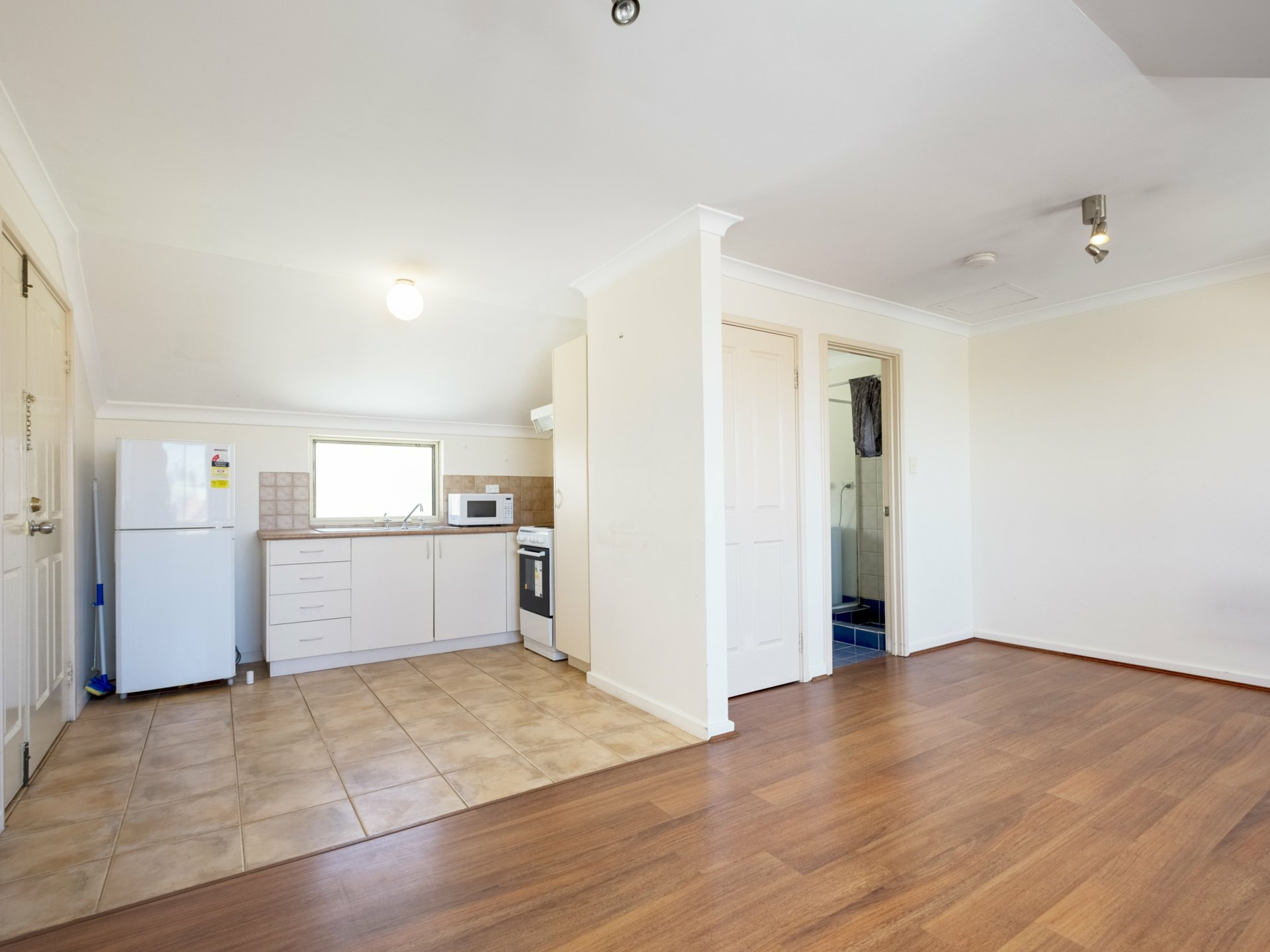 45A Nottinghill Street — photo 2 of 4