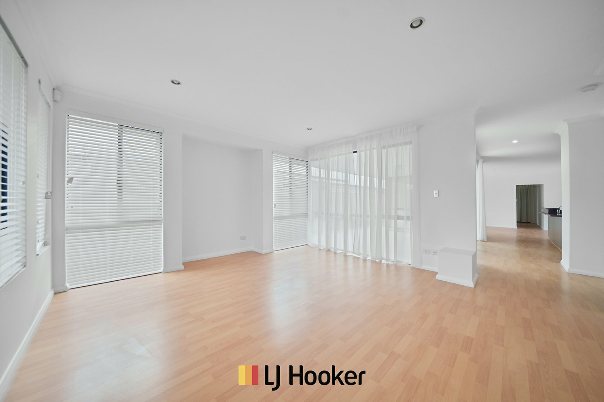 18 Admiralty Road — photo 10 of 18